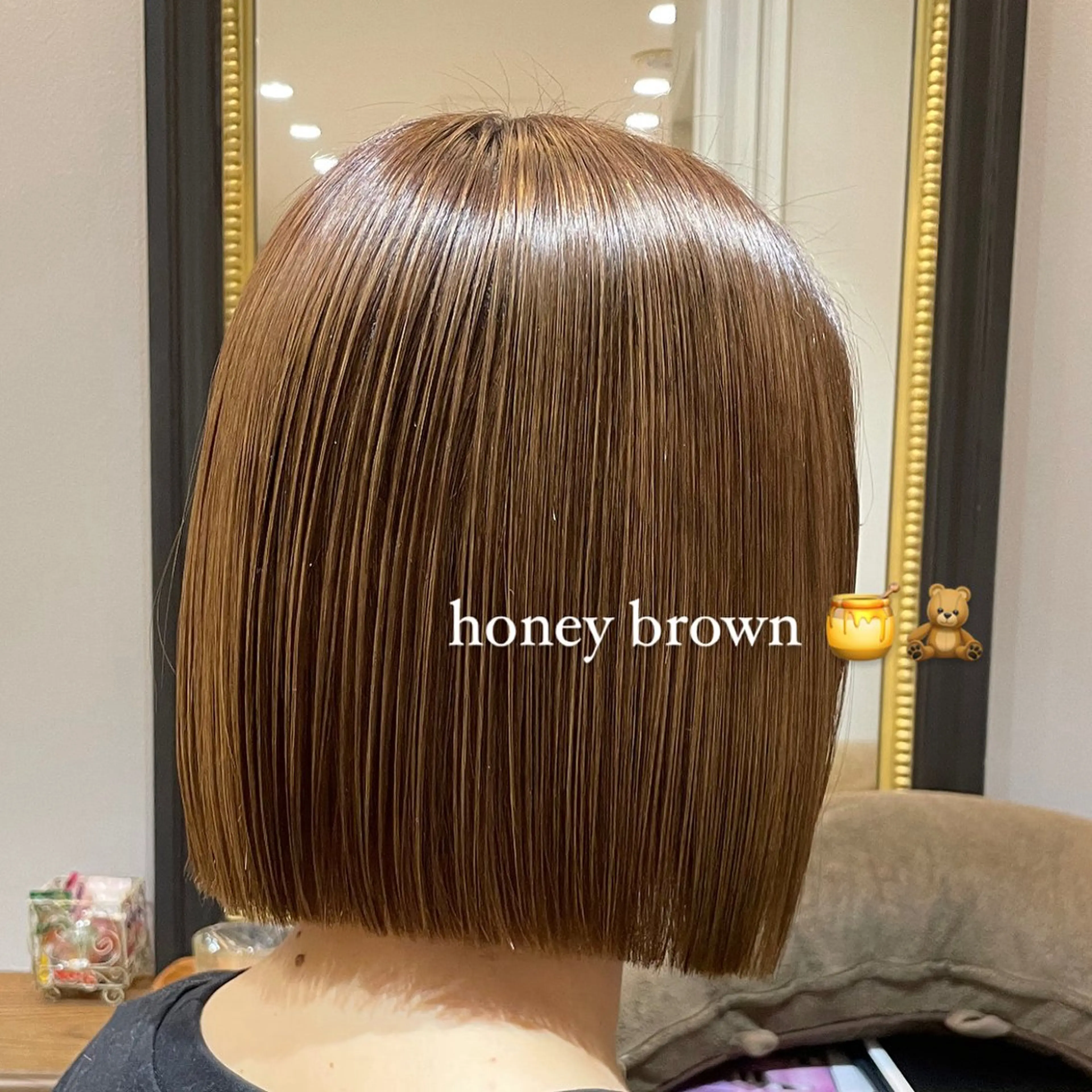 ショート カラー ブラウンカラー ヘアカラー ハイトーン/透明感 カラー/下出有沙のヘアスタイル