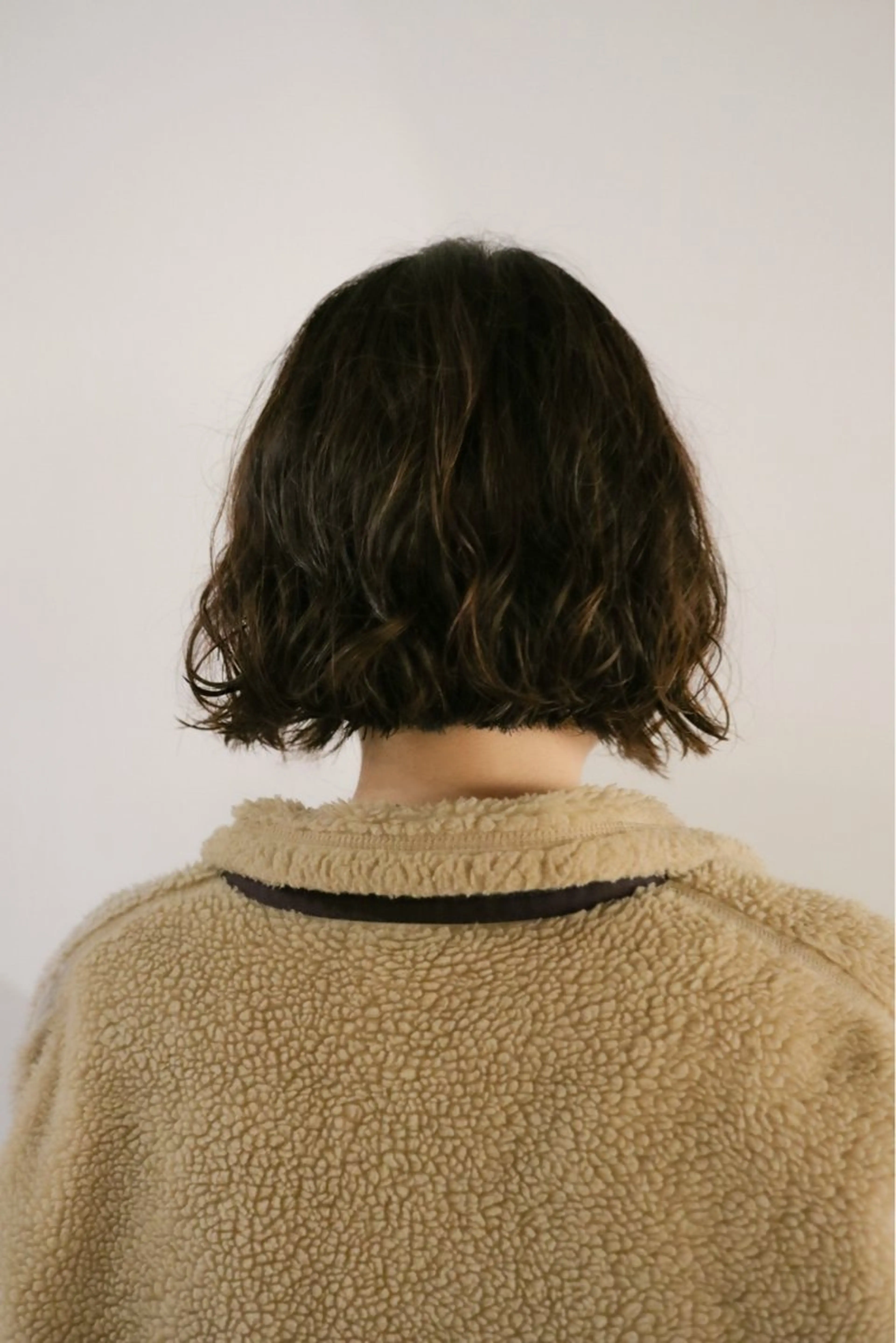 ショート パーマ ウシロダ メグミのヘアスタイル
