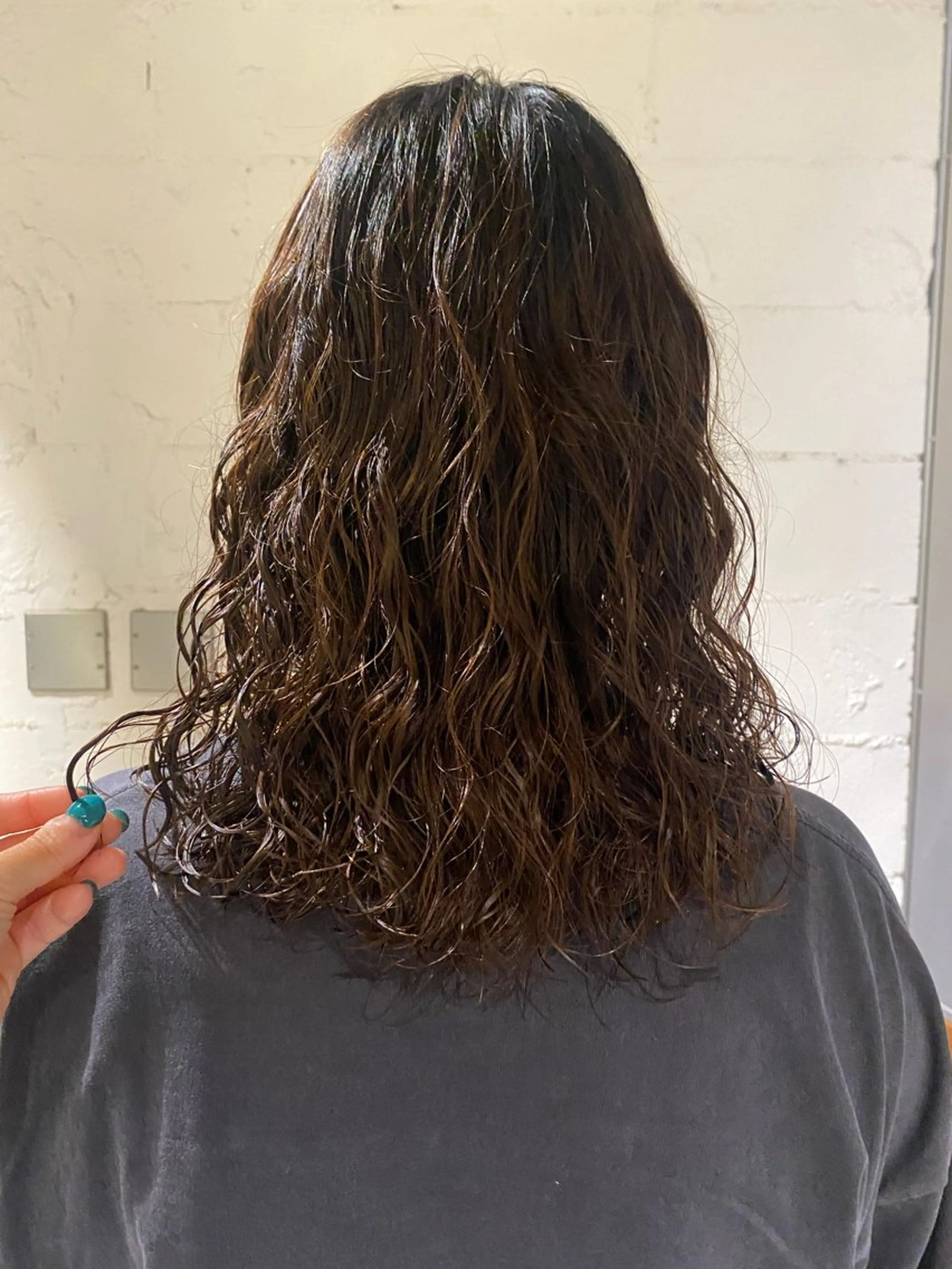 ミディアム カット パーマ PARK　枝元 みうのヘアスタイル