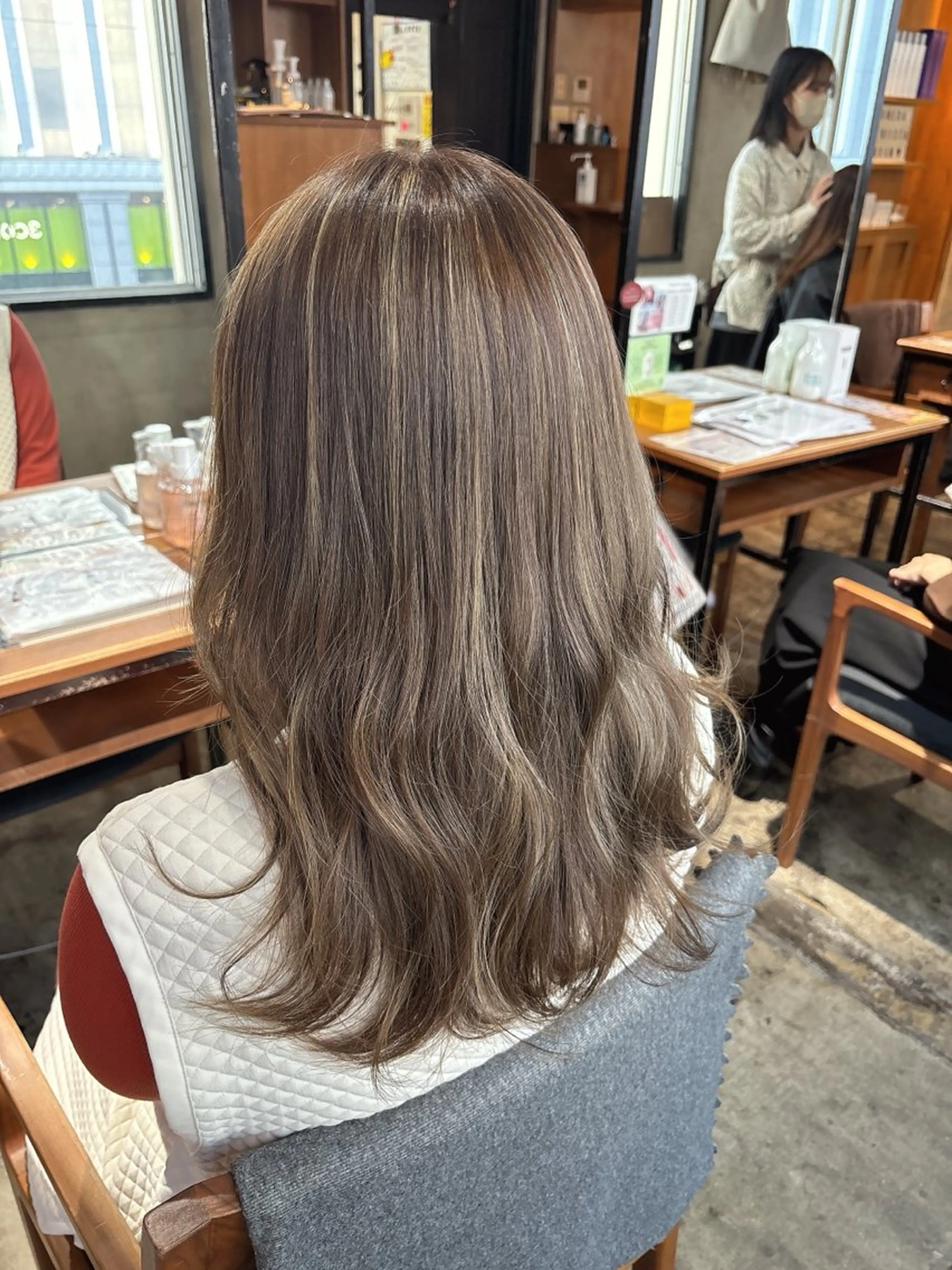 ロング カラー カット ヘアカラー 梅田美容室 山崎海波のヘアスタイル