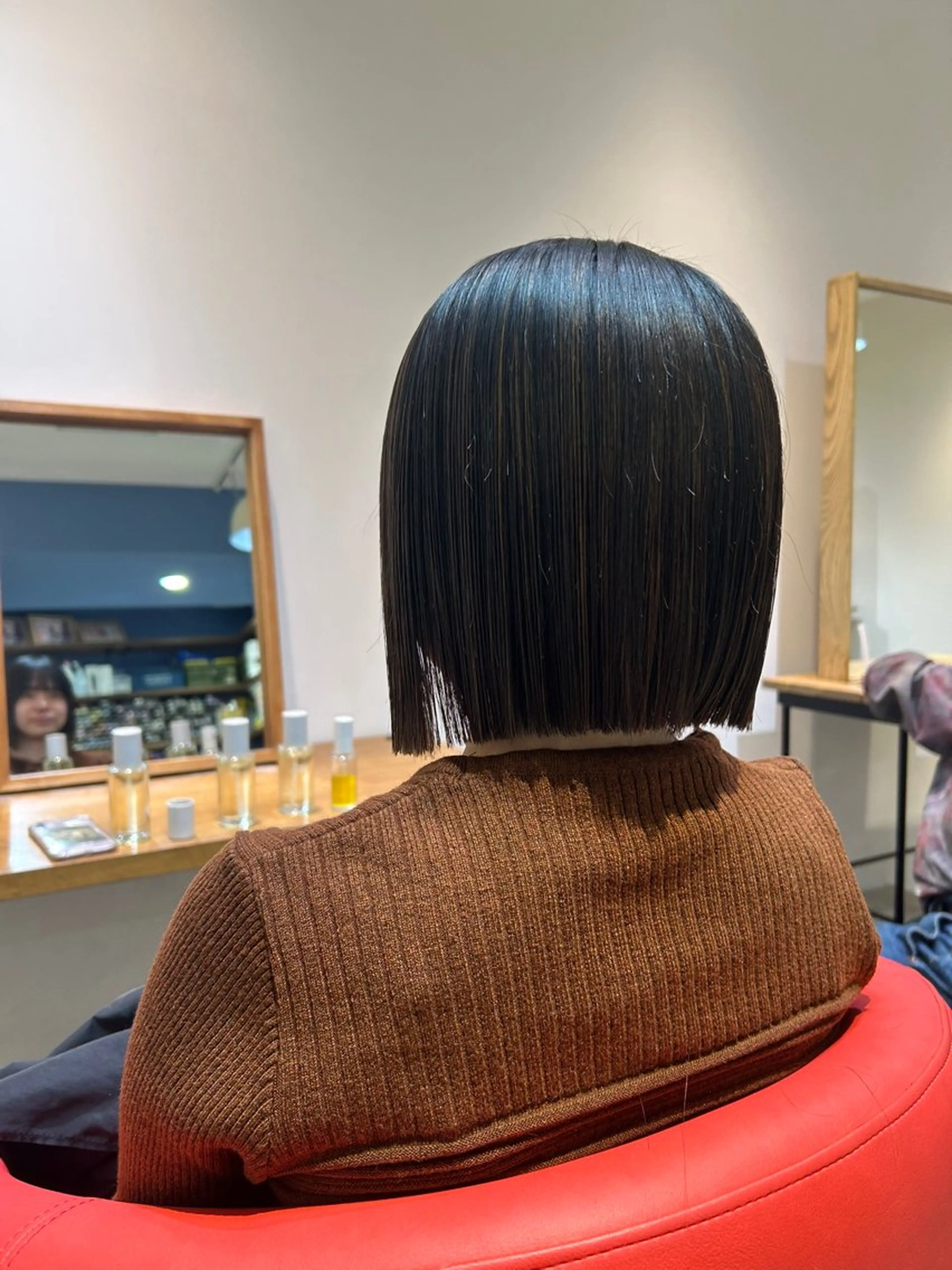 ショート カラー 切りっぱなしボブ ボブ Journey所属・政木 きららのヘアスタイル