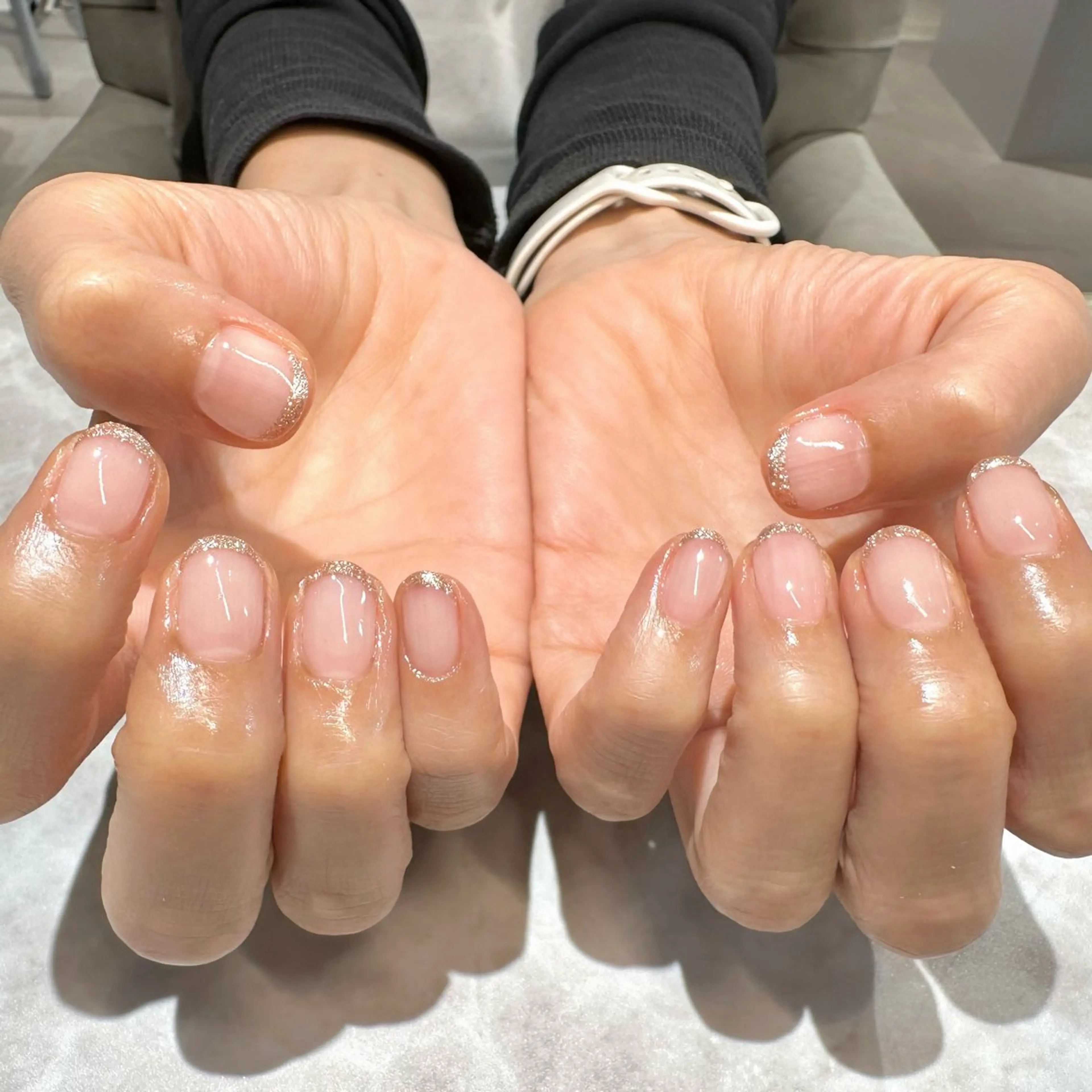 ネイル フレンチネイル ラメ(グリッター) erinca nail所属・圦本 有紀のネイルデザイン