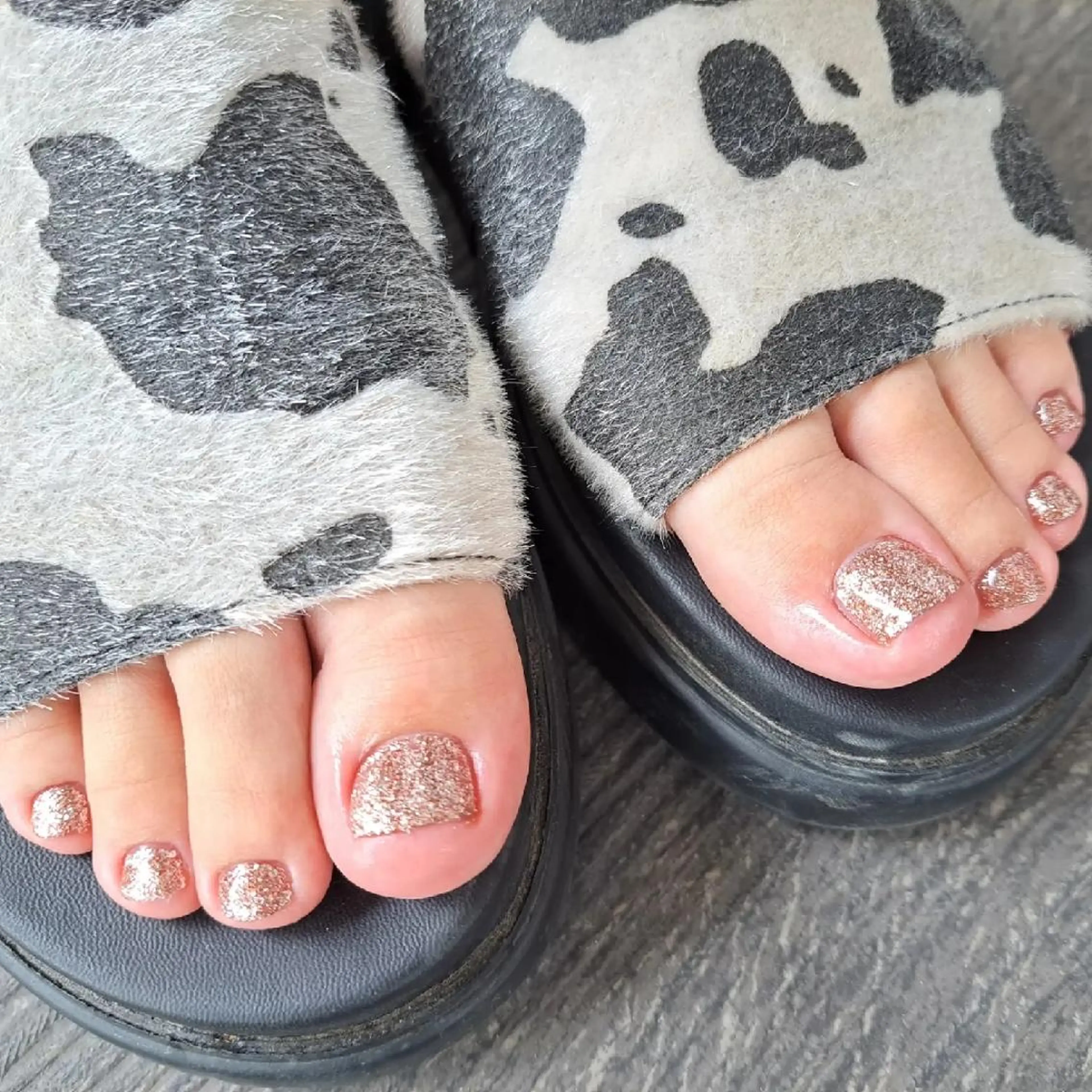 ネイル ハンドネイル フットネイル Lupinus所属・Lupinus ルピナスのネイルデザイン