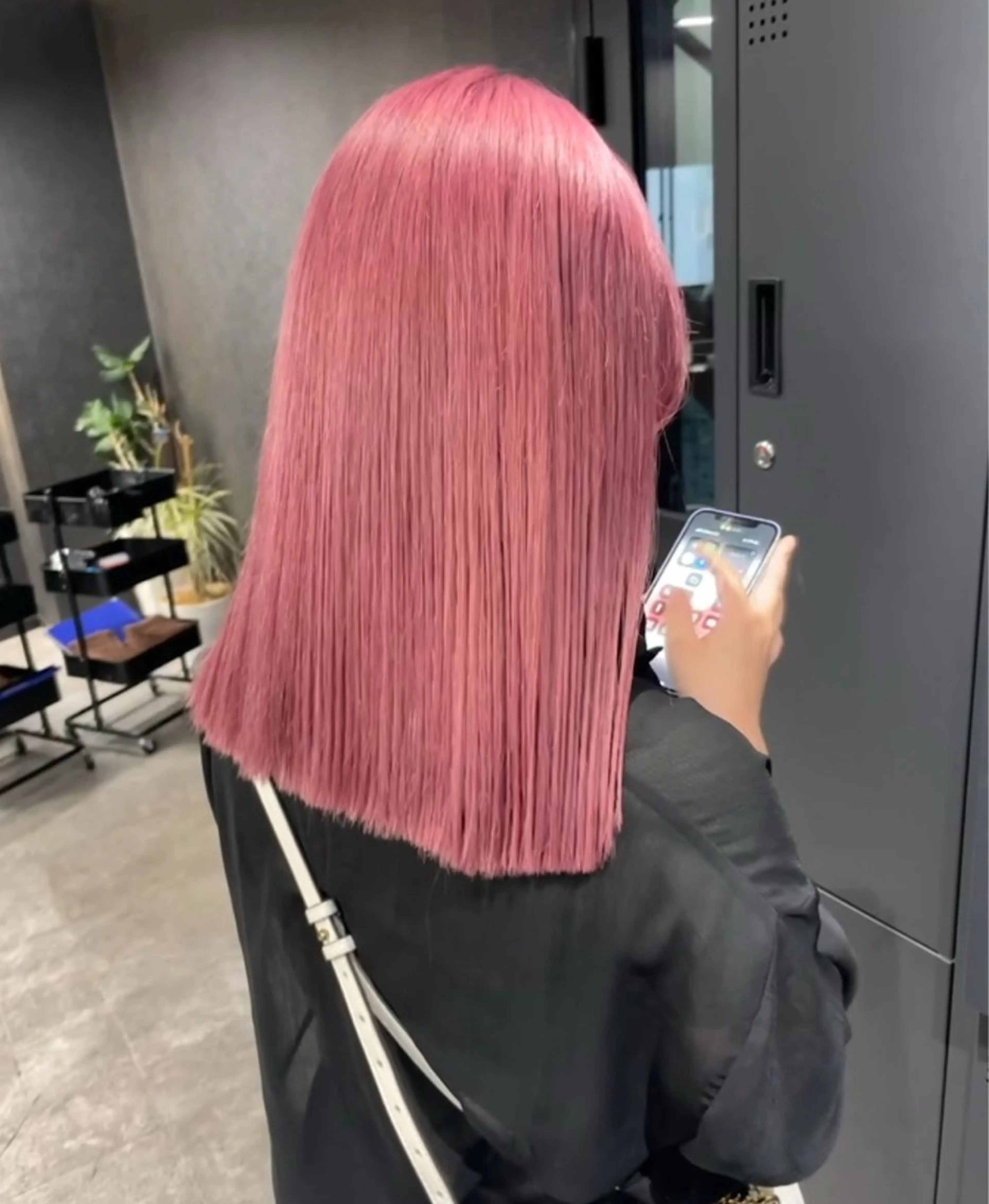 カラー ブリーチ ヘアカラー 西村 桃花のヘアスタイル
