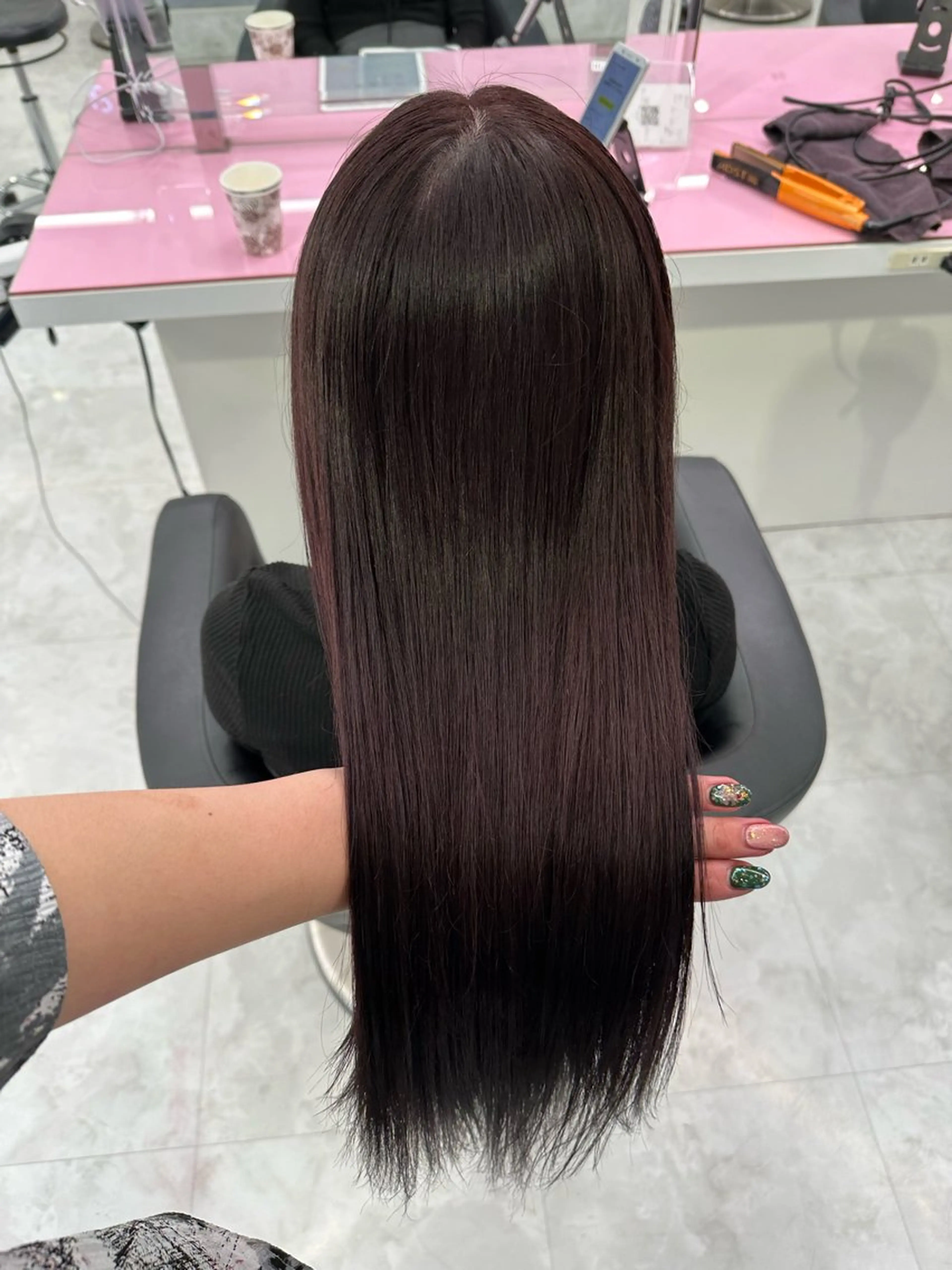 セミロング カラー ヘアカラー トリートメント 🩵ダメージレス艶感 ハイトーン🩷のヘアスタイル