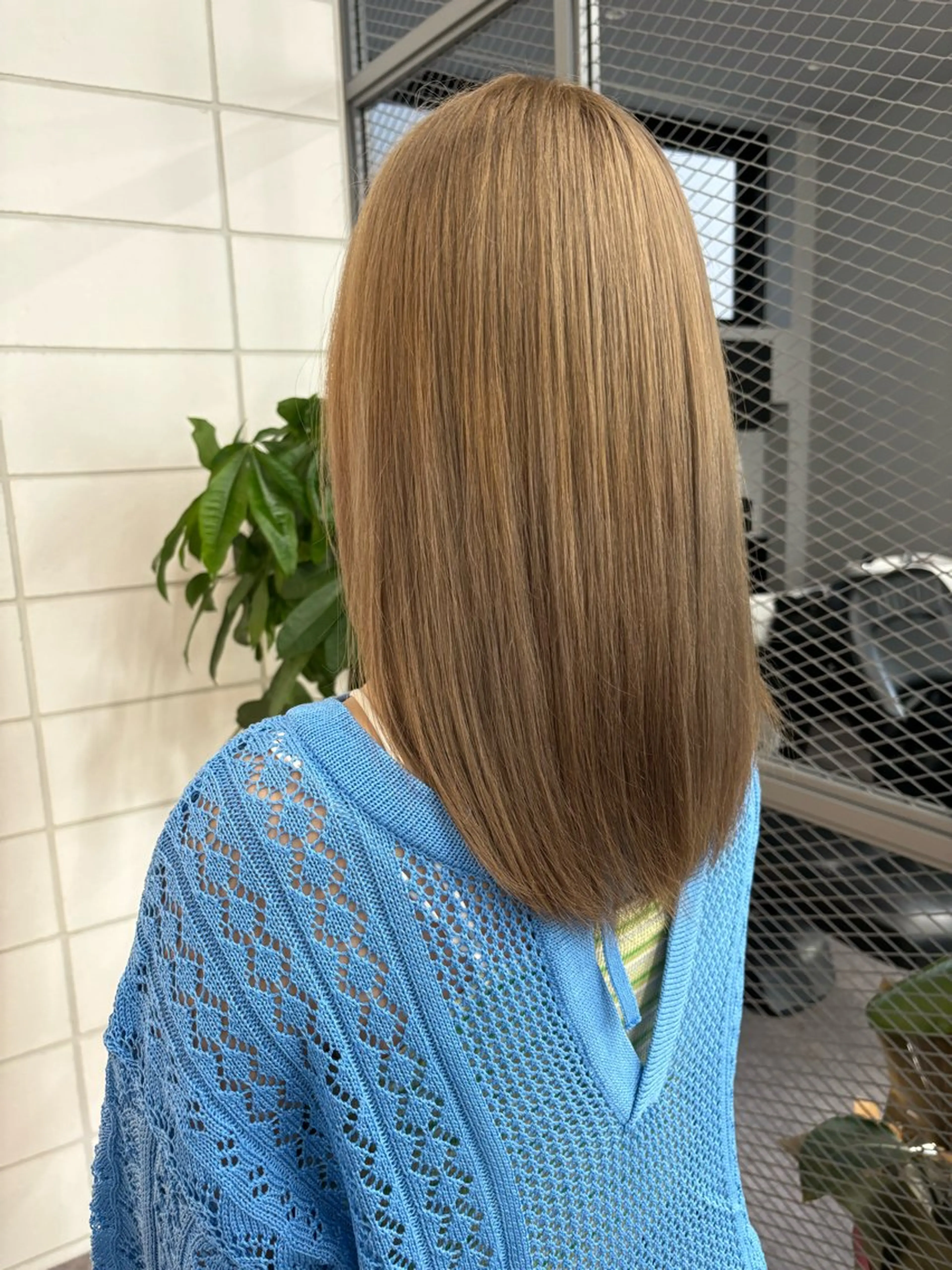 カラー ベージュカラー ブリーチ ヘアカラー AYARI☆縮毛矯正 艶髪/透明感カラーのヘアスタイル