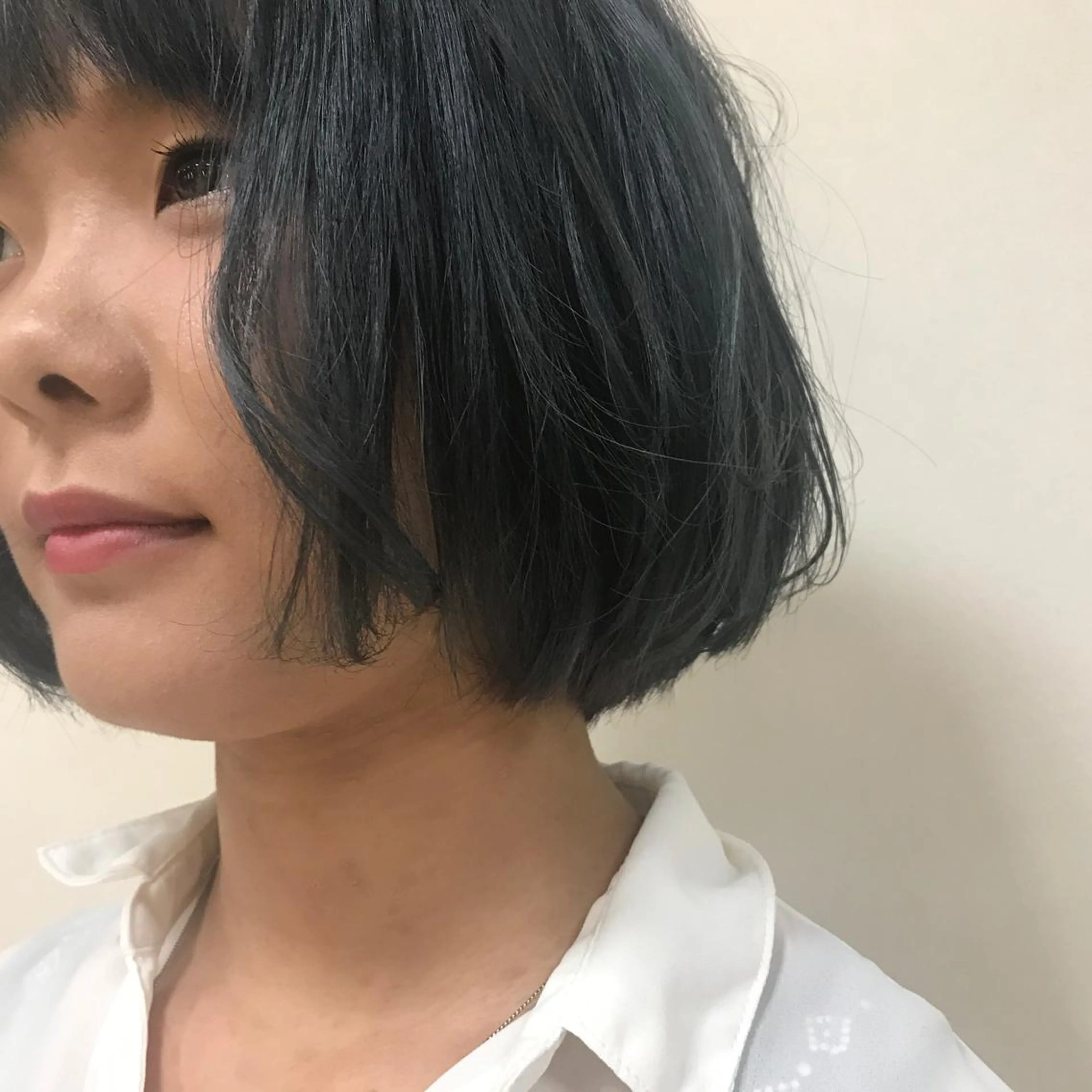 ショート ヘアカラー トリートメント デザインカラー🕊 石井萌のヘアスタイル