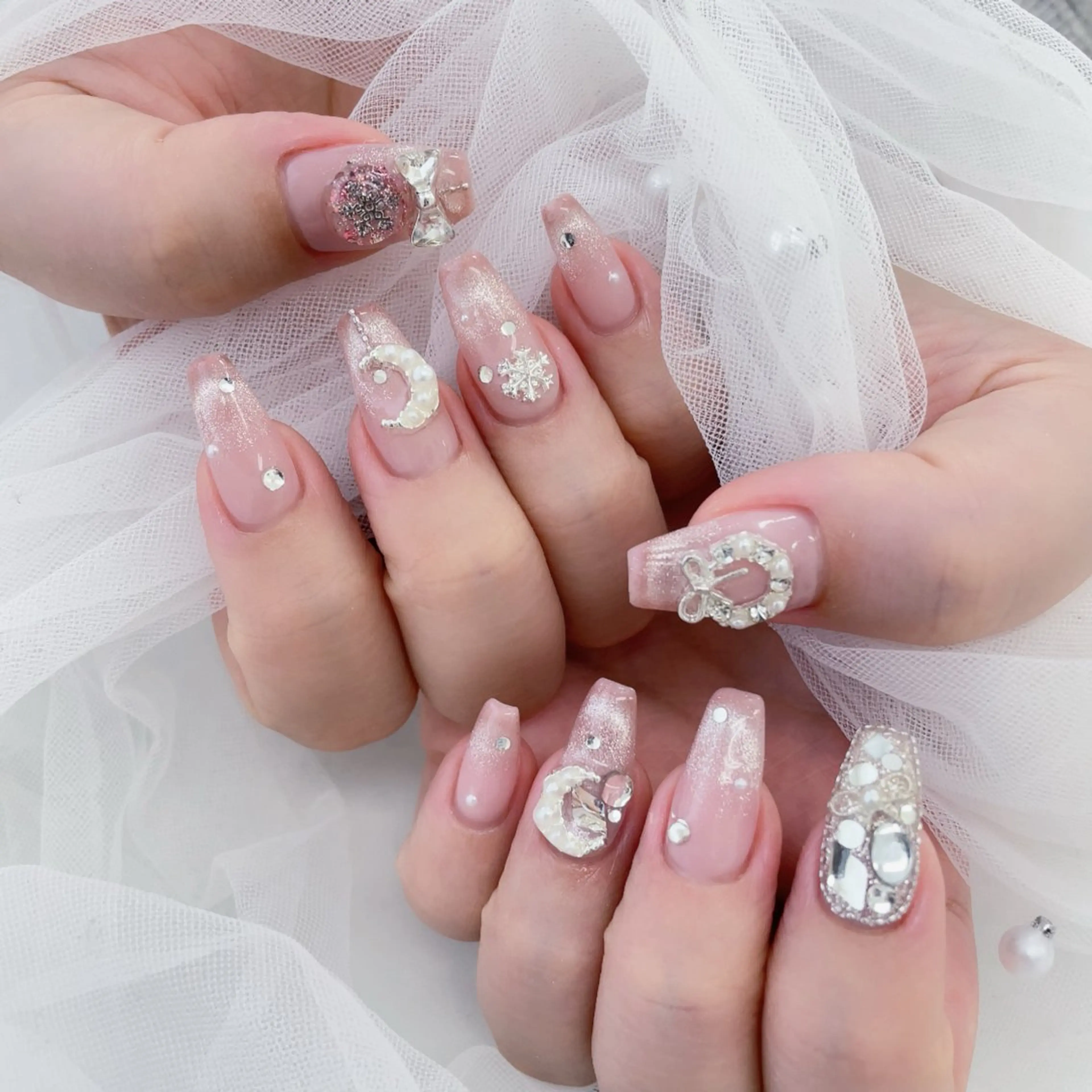 セミロング ハンドネイル cho nailのネイルデザイン