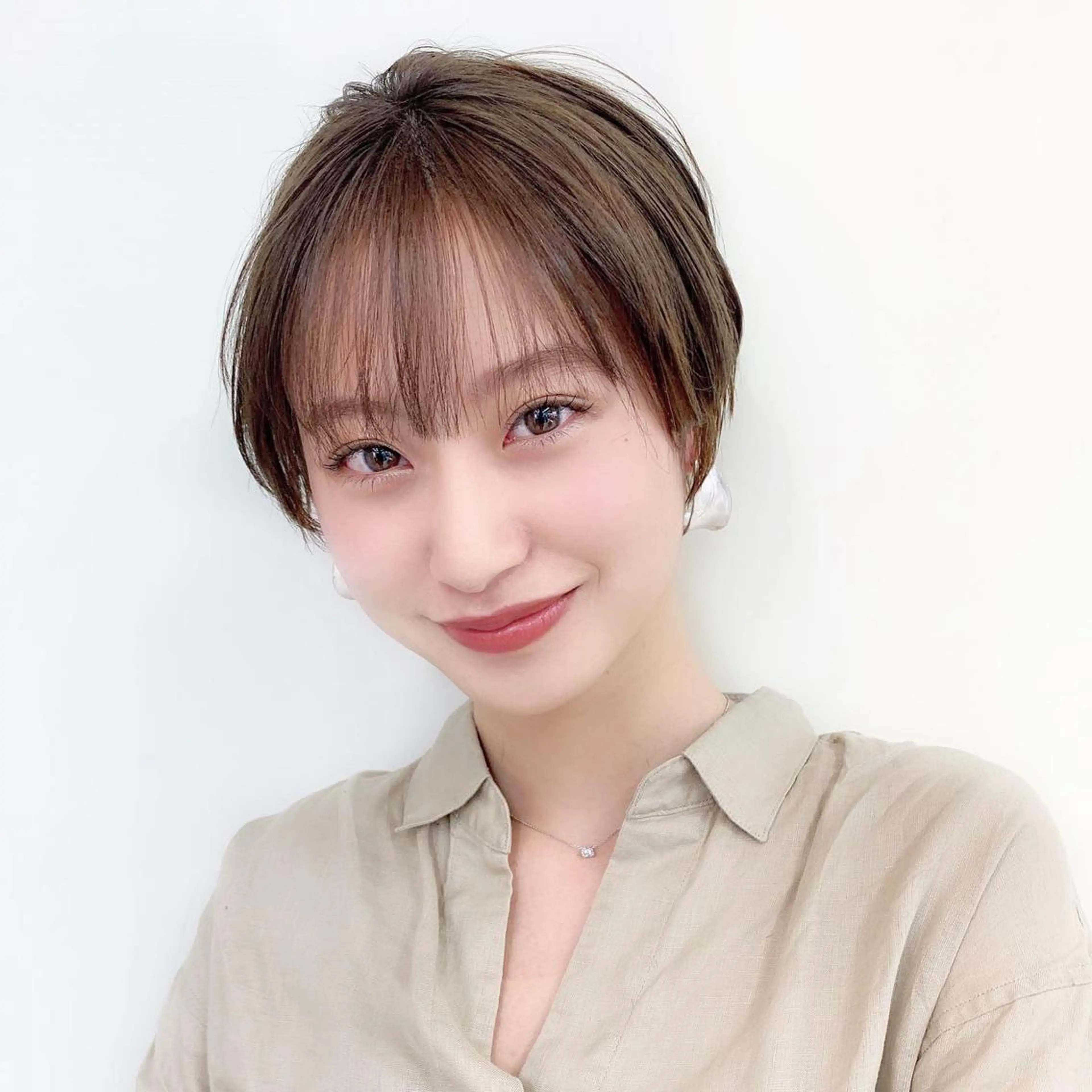 ショート カラー 寺山 佳貴のヘアスタイル