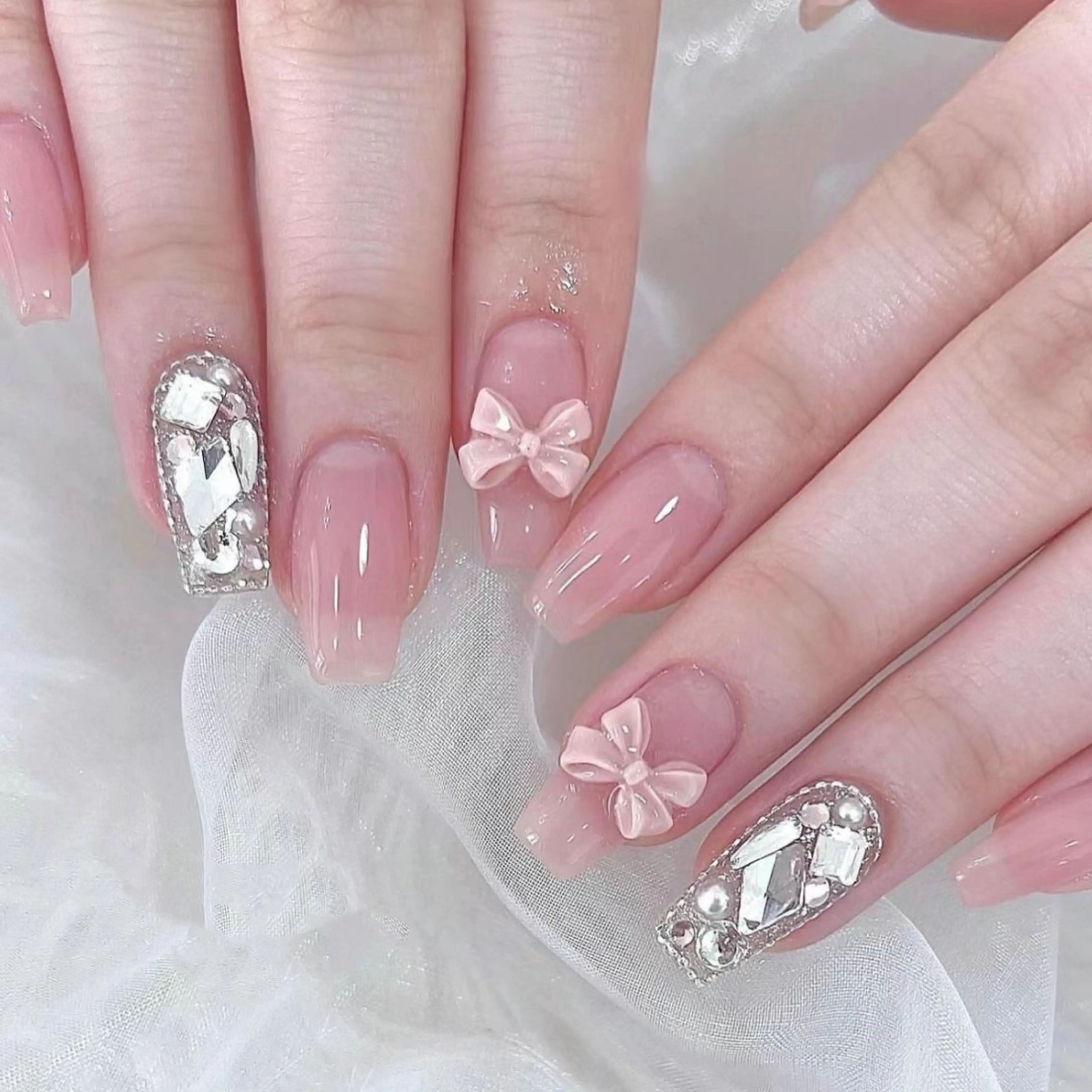 ネイル ハンドネイル 🍑 momo_nailのネイルデザイン