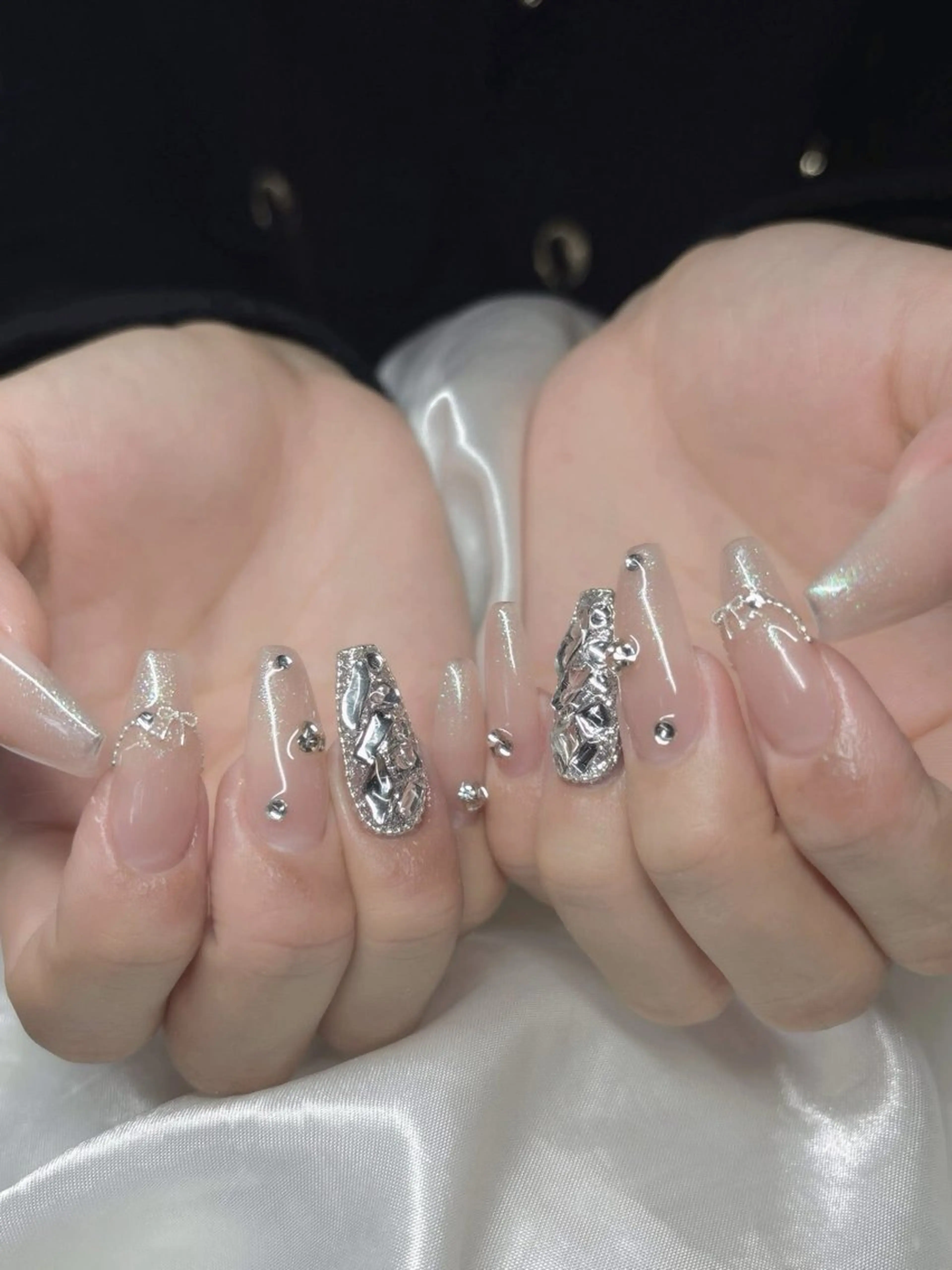 ネイル ボルドー ブラウン チークネイル ドット フットネイル ハンドネイル ハンドケア yurinail所属・yuri nail 高田馬場のネイルデザイン