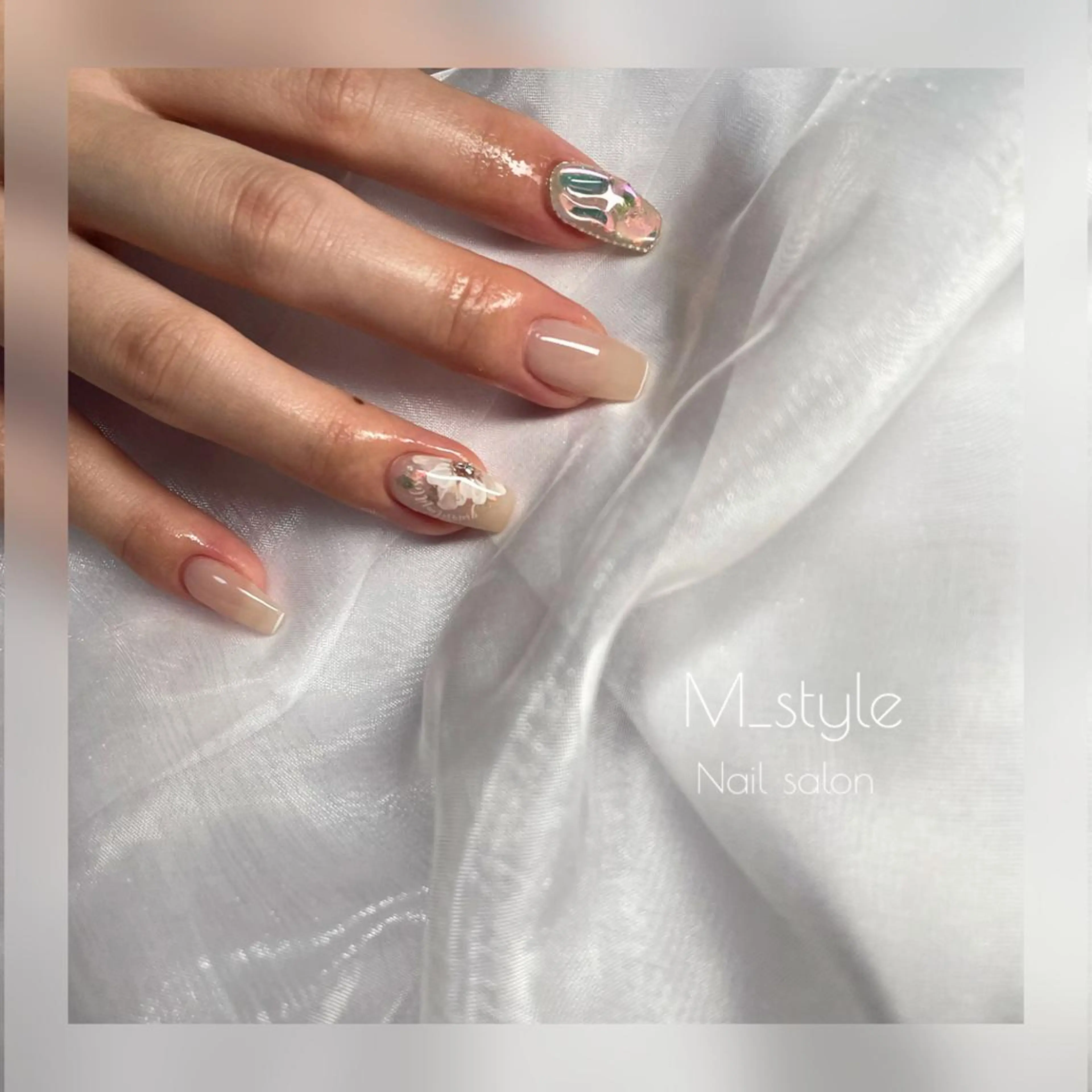 ミディアム ネイル 下妻市ﾈｲﾙｻﾛﾝ M_styleのネイルデザイン