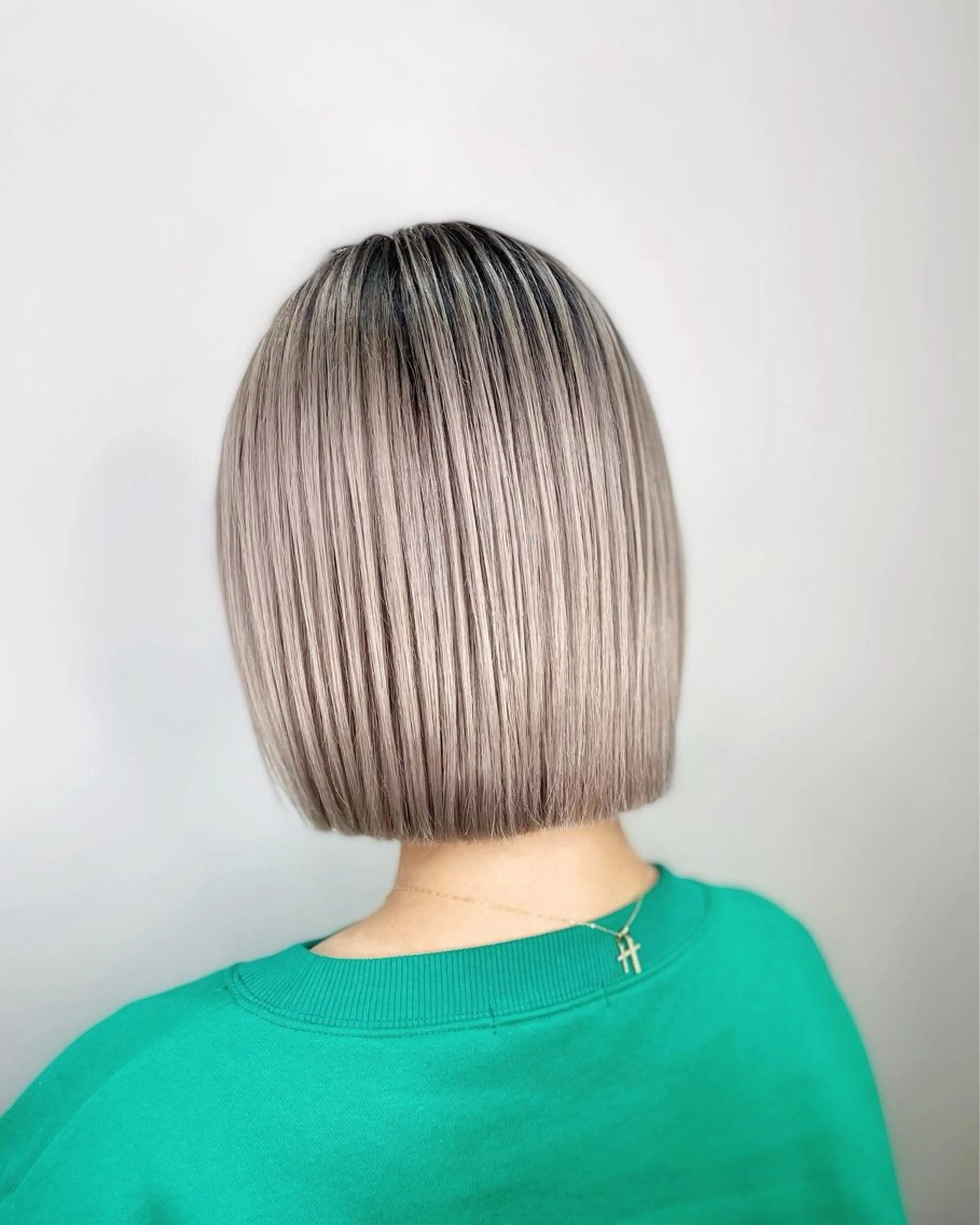 ミディアム レイヤーカット カット ヘアカラー トリートメント LOCO Ko-kiのヘアスタイル