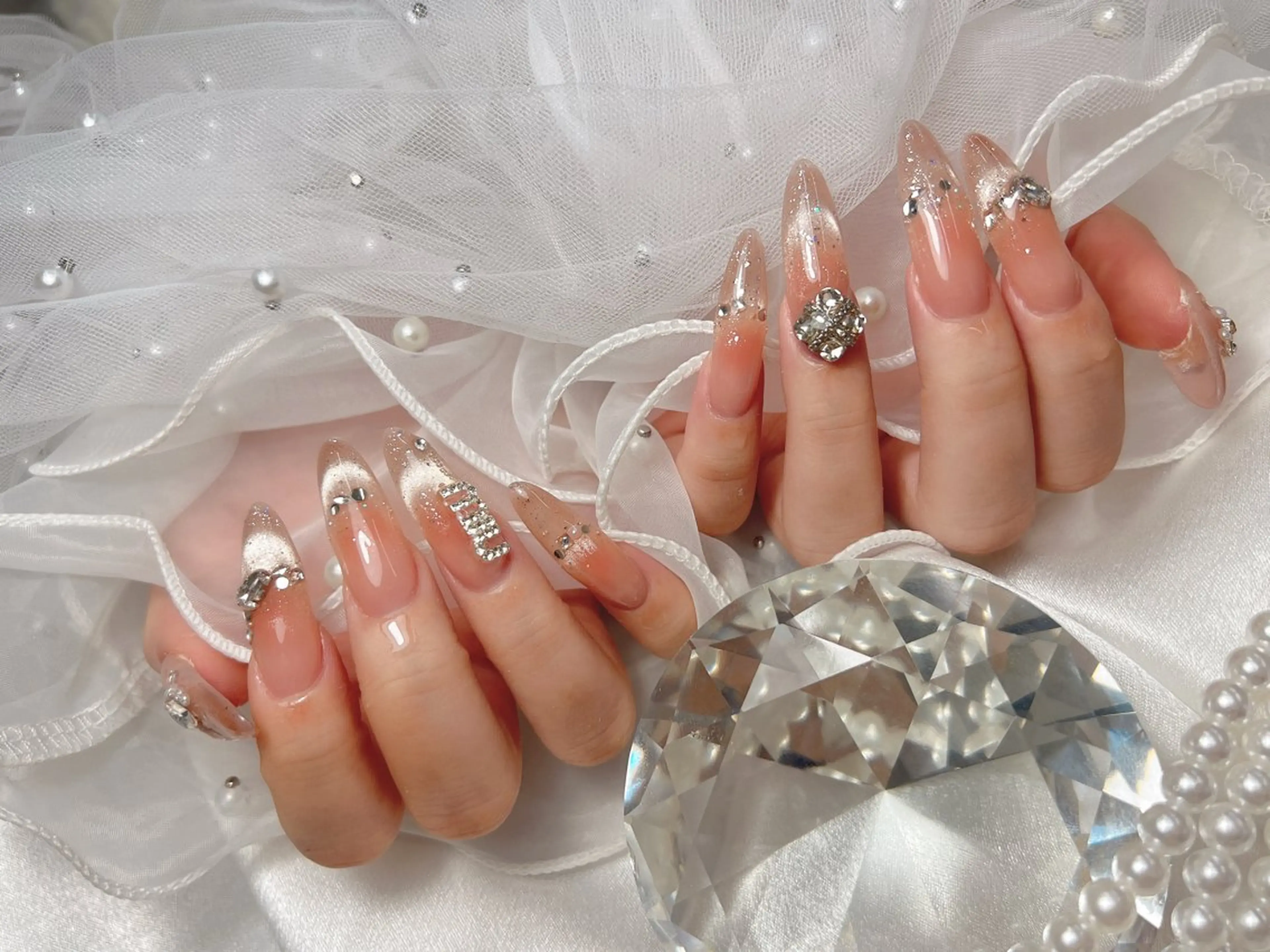 ネイル チークネイル フラッシュネイル フレンチネイル マグネットネイル マグネットフレンチ ハンドネイル bijou nails所属・bijou nails　蓮のネイルデザイン