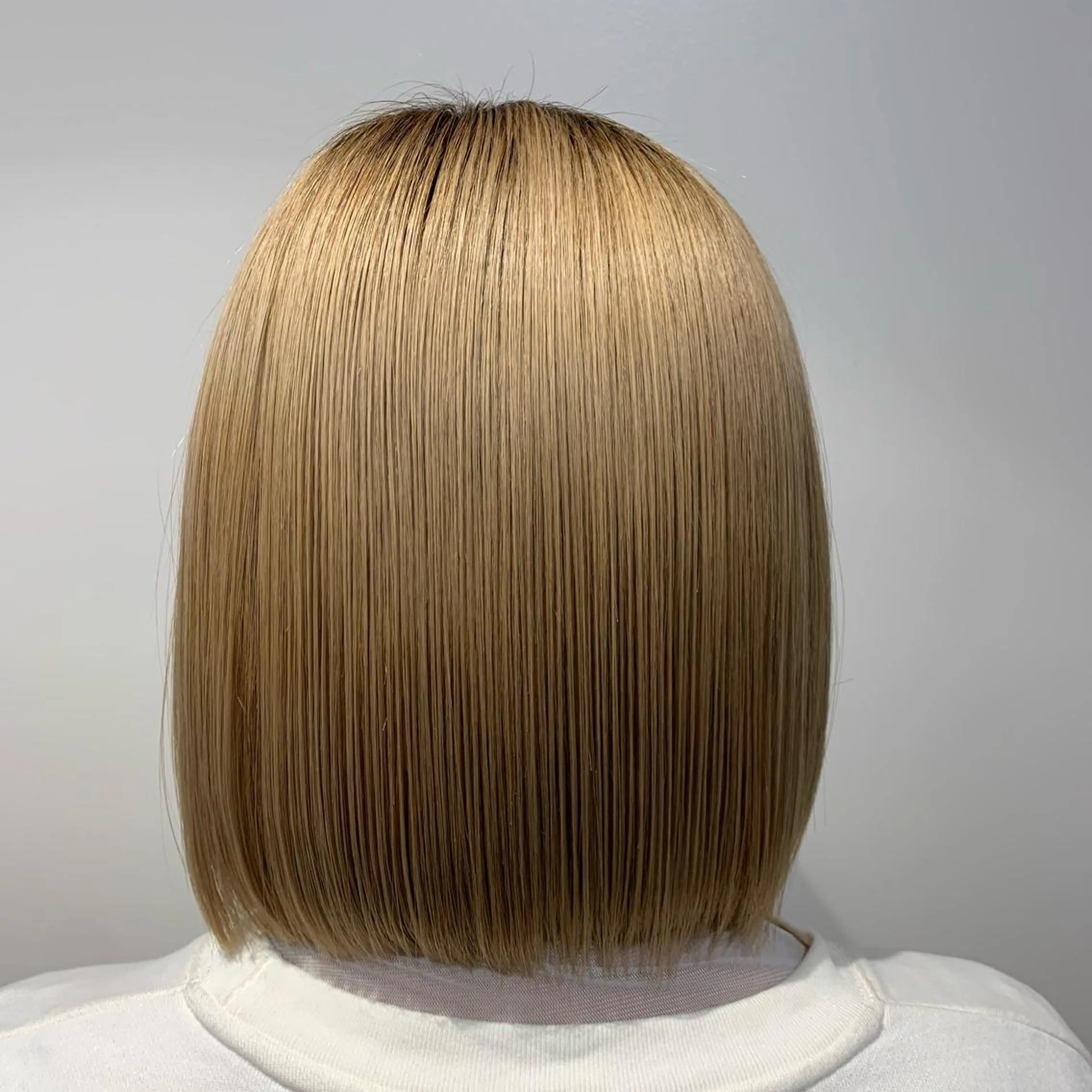 ショート カラー ブリーチ トリートメント Eleanor 池袋 ミカのヘアスタイル