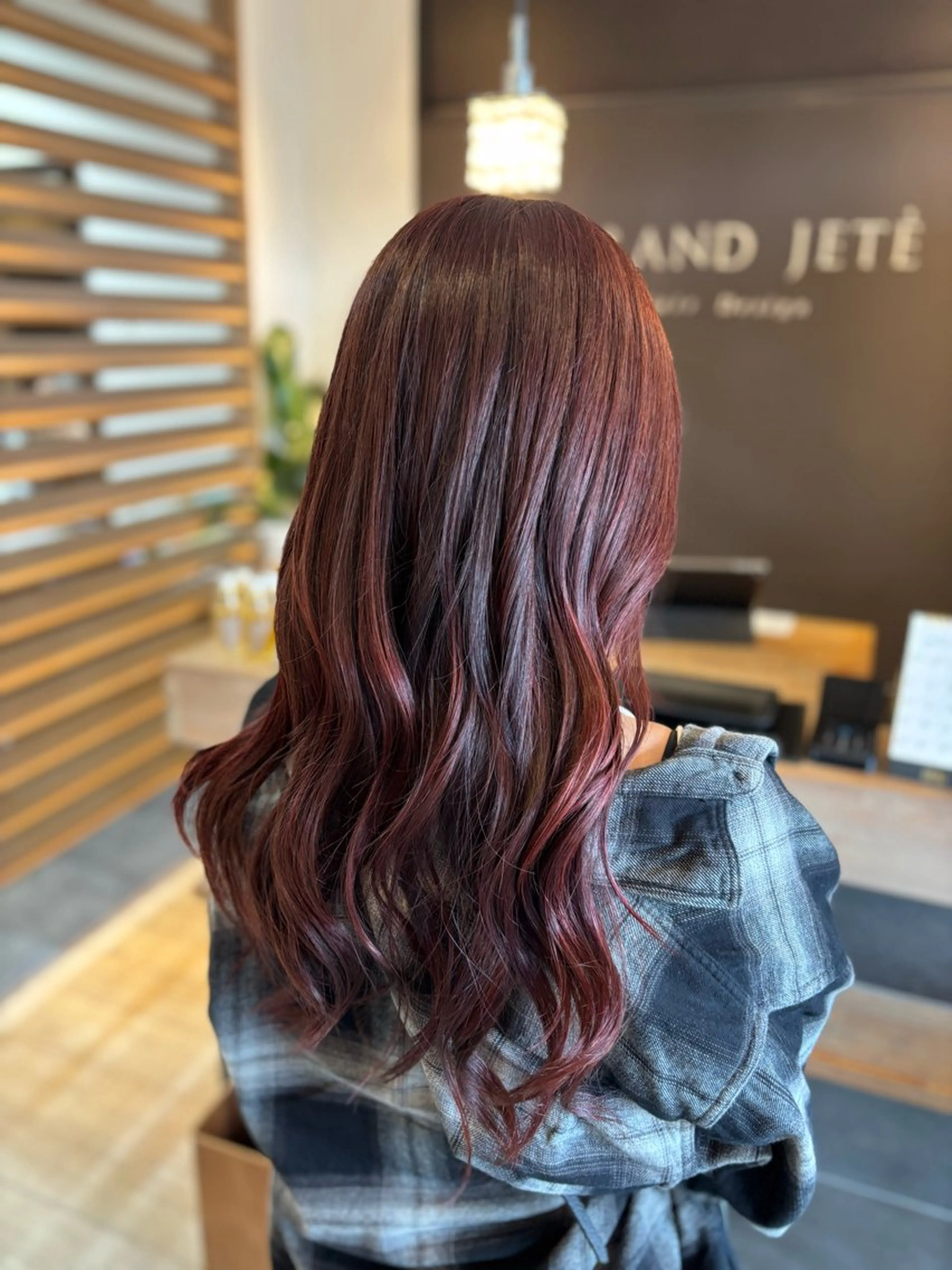 ロング GRAND JETE所属・Kamiya Minamiのヘアスタイル