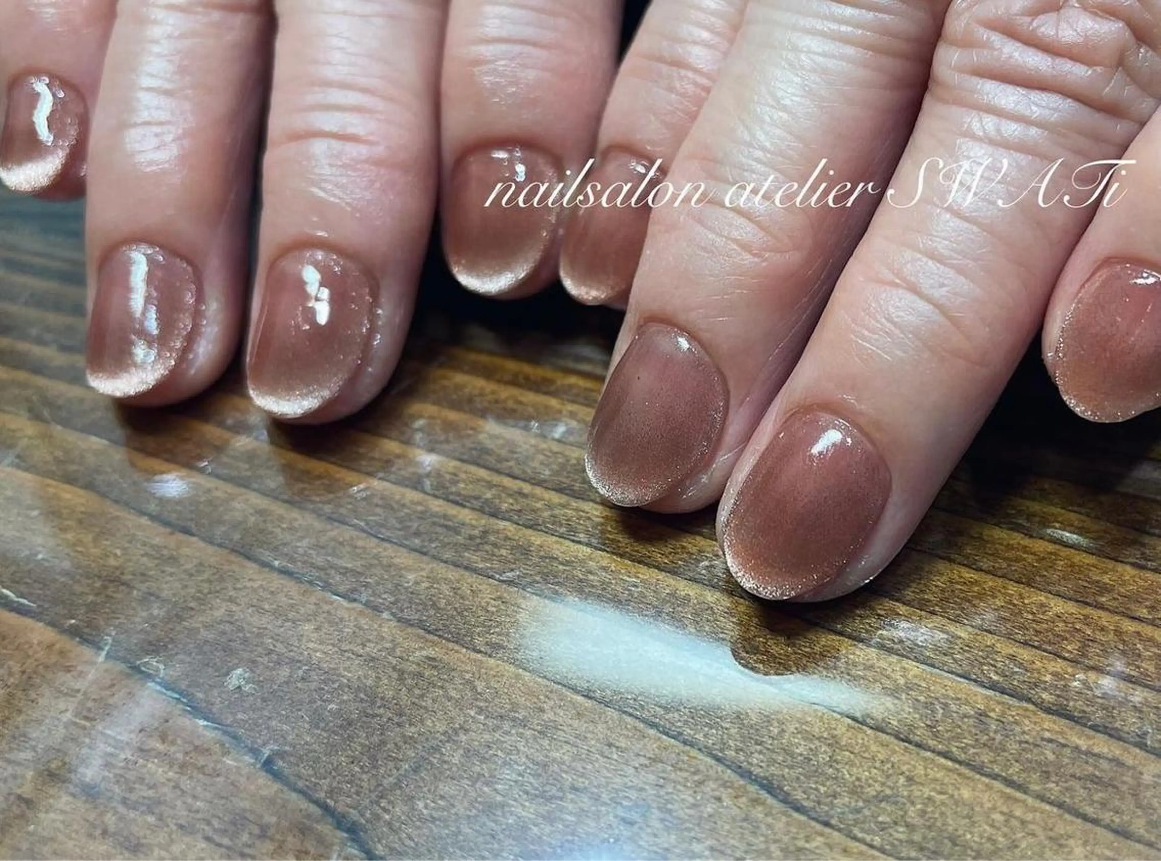 ネイル ジェルネイル マグネットネイル ワンカラーネイル ヘアーサロン大野所属・nailsalon SWATiのネイルデザイン