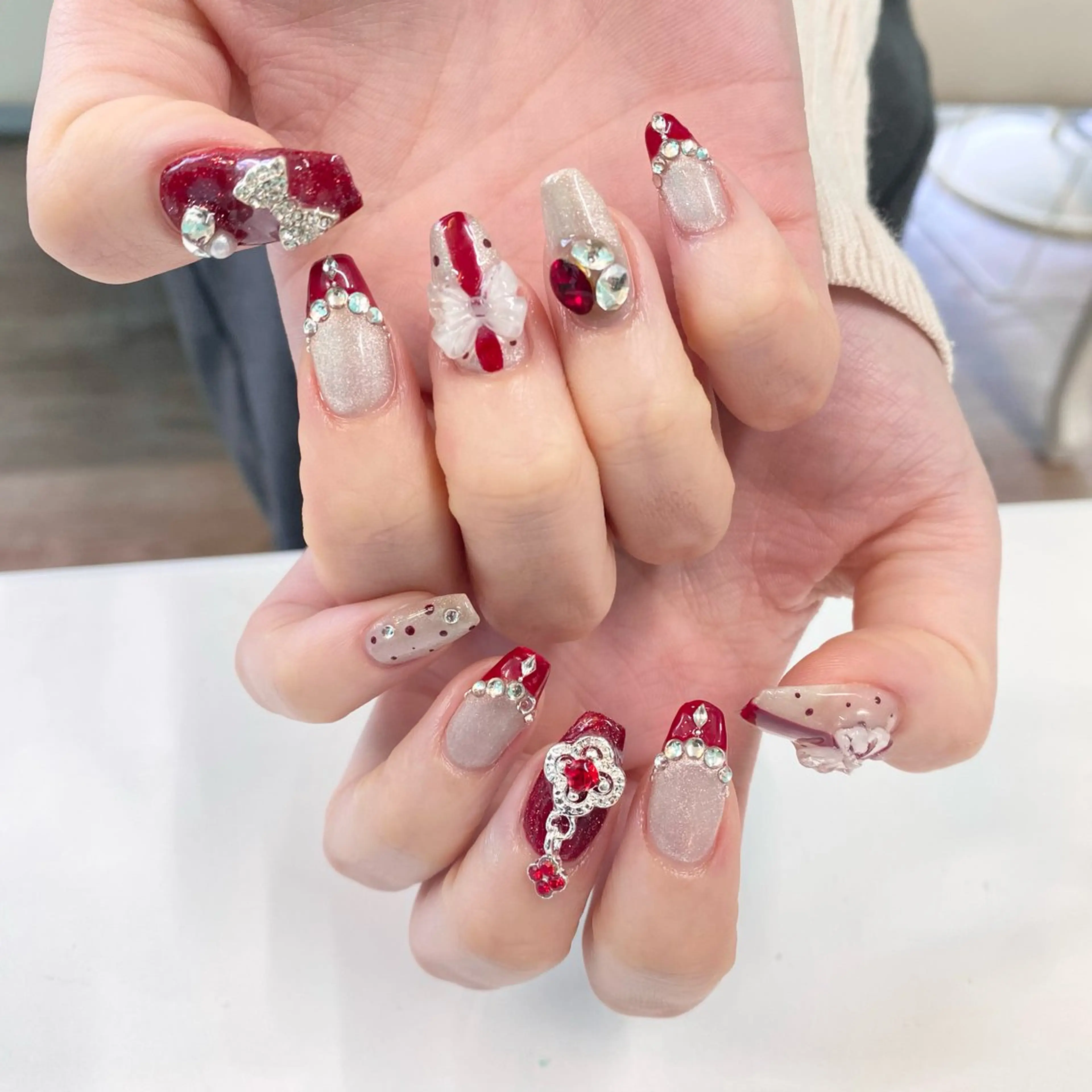 ネイル ハンドネイル Kira-ra所属・Kira-ra💎 KIRARIのネイルデザイン