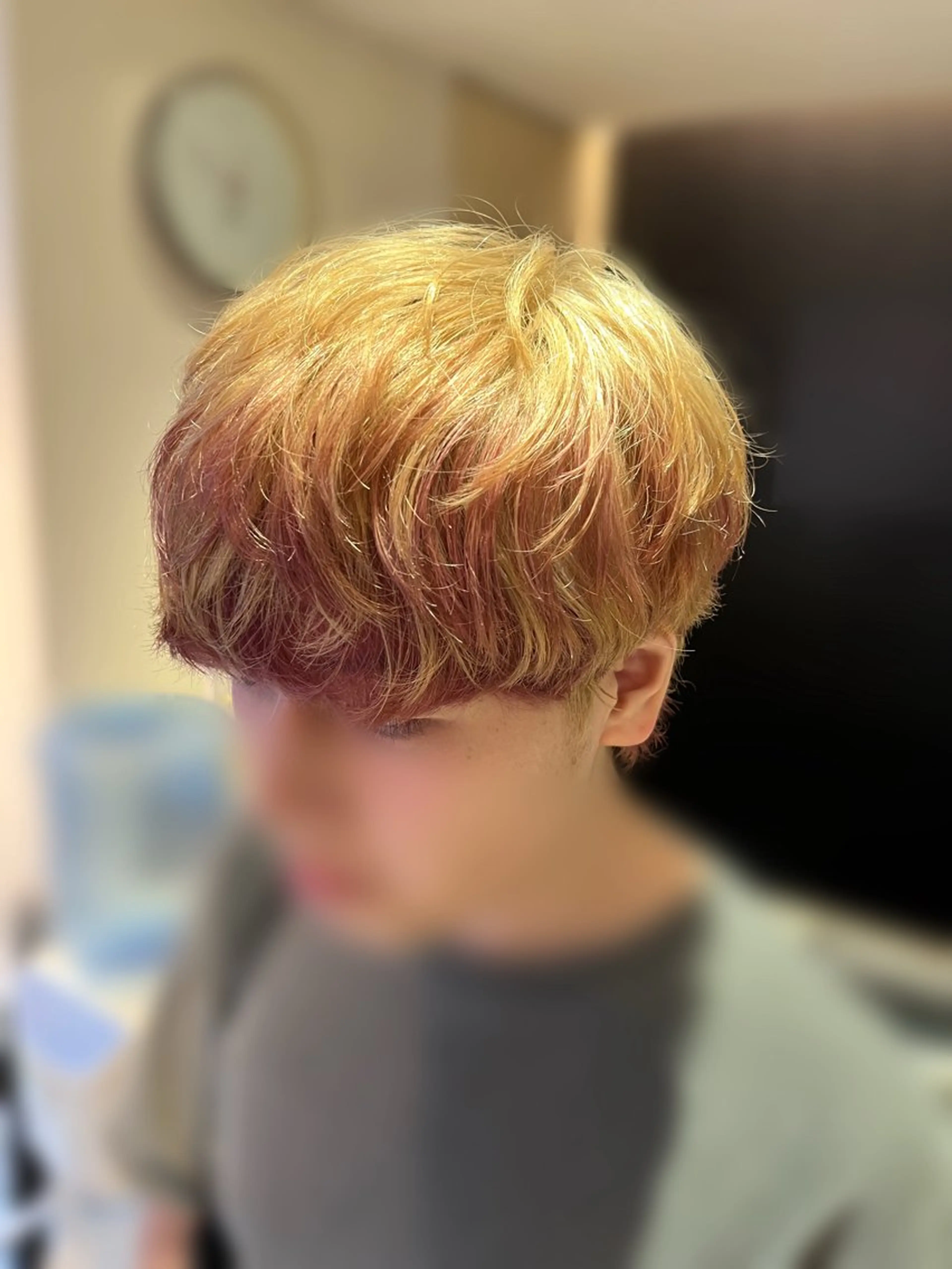 ショート カラー メンズ メンズ韓国風 メンズパーマ デザインカラー ダブルカラー 韓国風ヘア カット ヘアカラー トリートメント 韓国メンズヘア特化 🩵KOKIのヘアスタイル