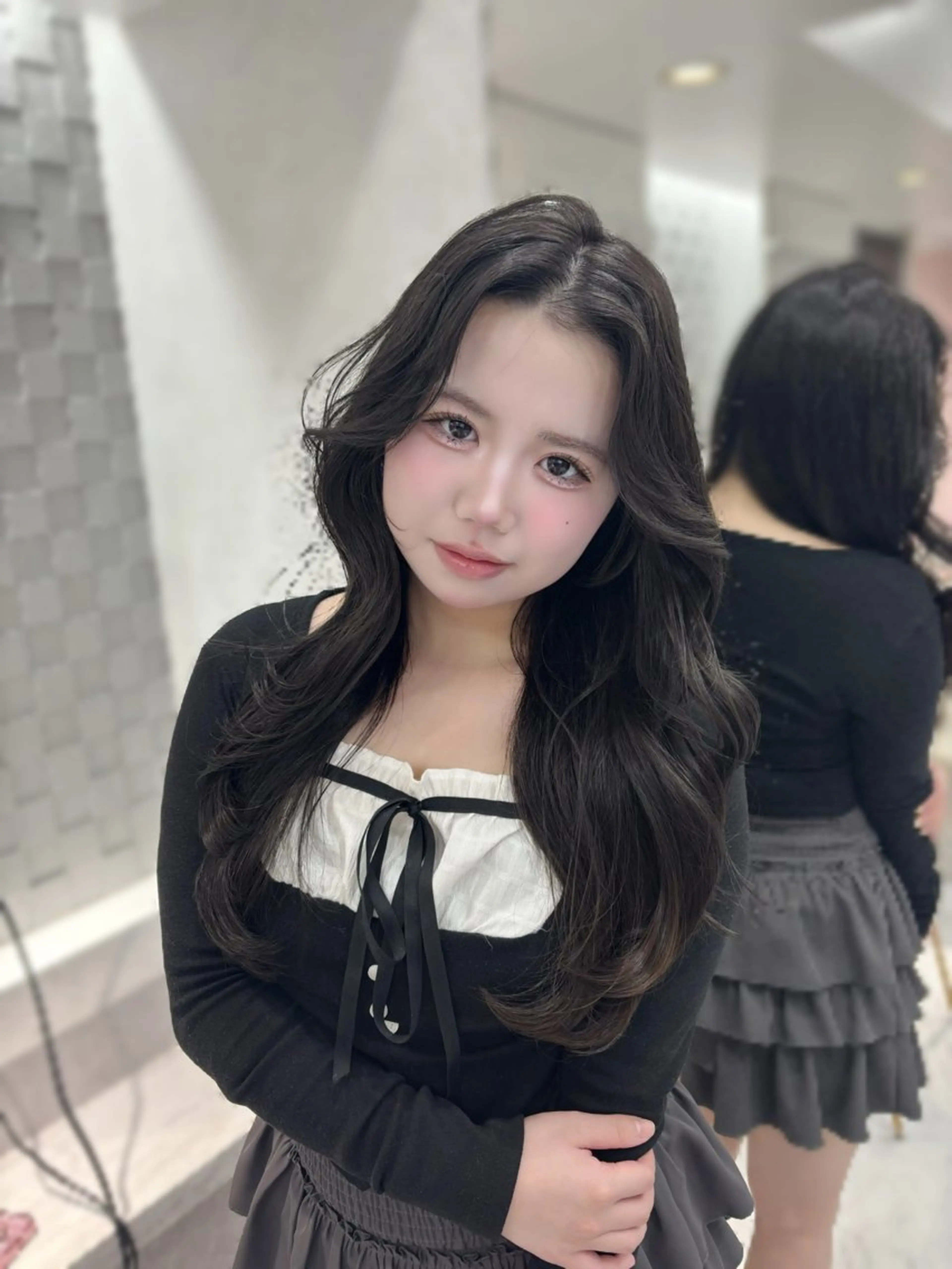ロング カラー ヘアアレンジ 黒髪 chii /xenaのヘアスタイル