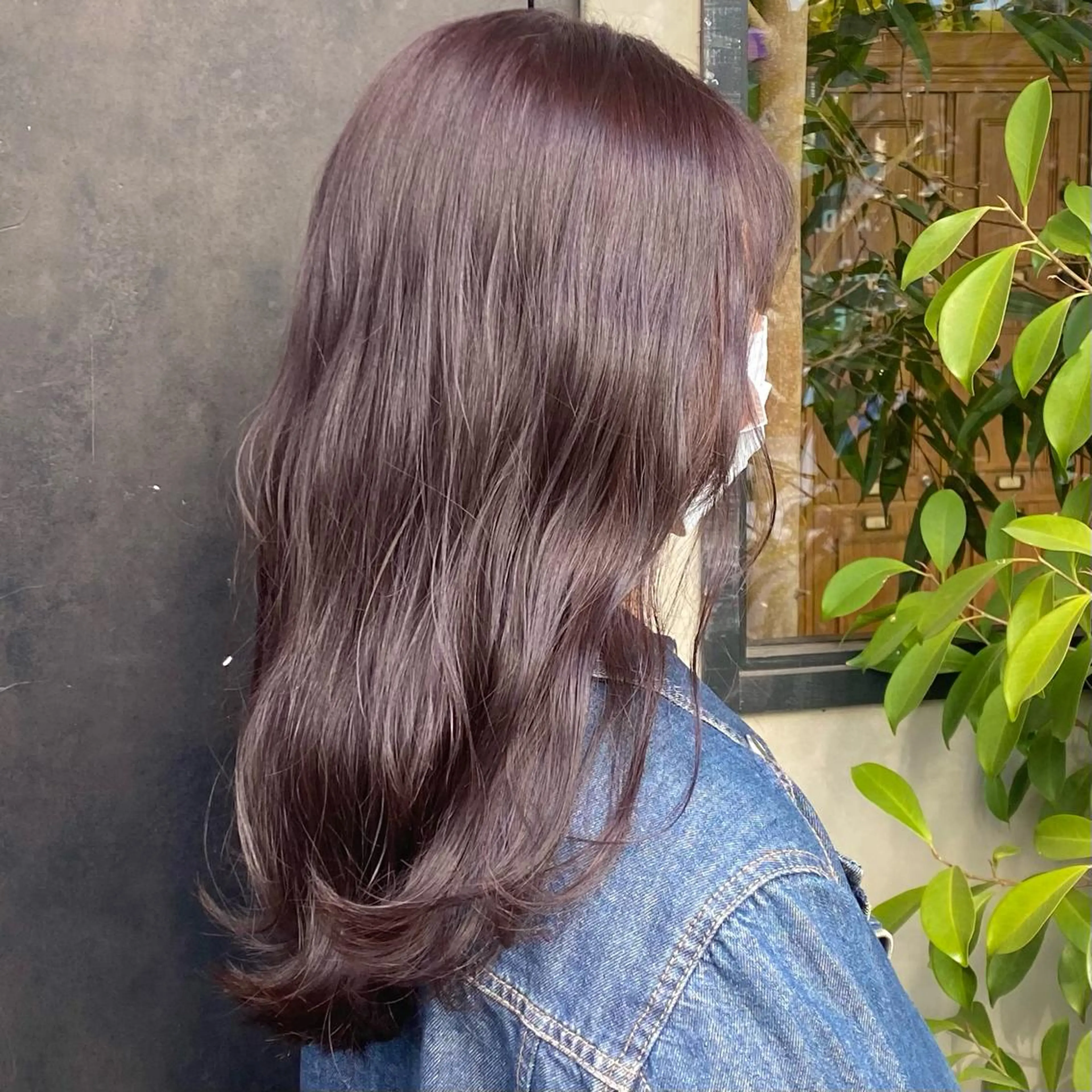 セミロング カラー カット ヘアカラー トリートメント 比嘉 陽のヘアスタイル