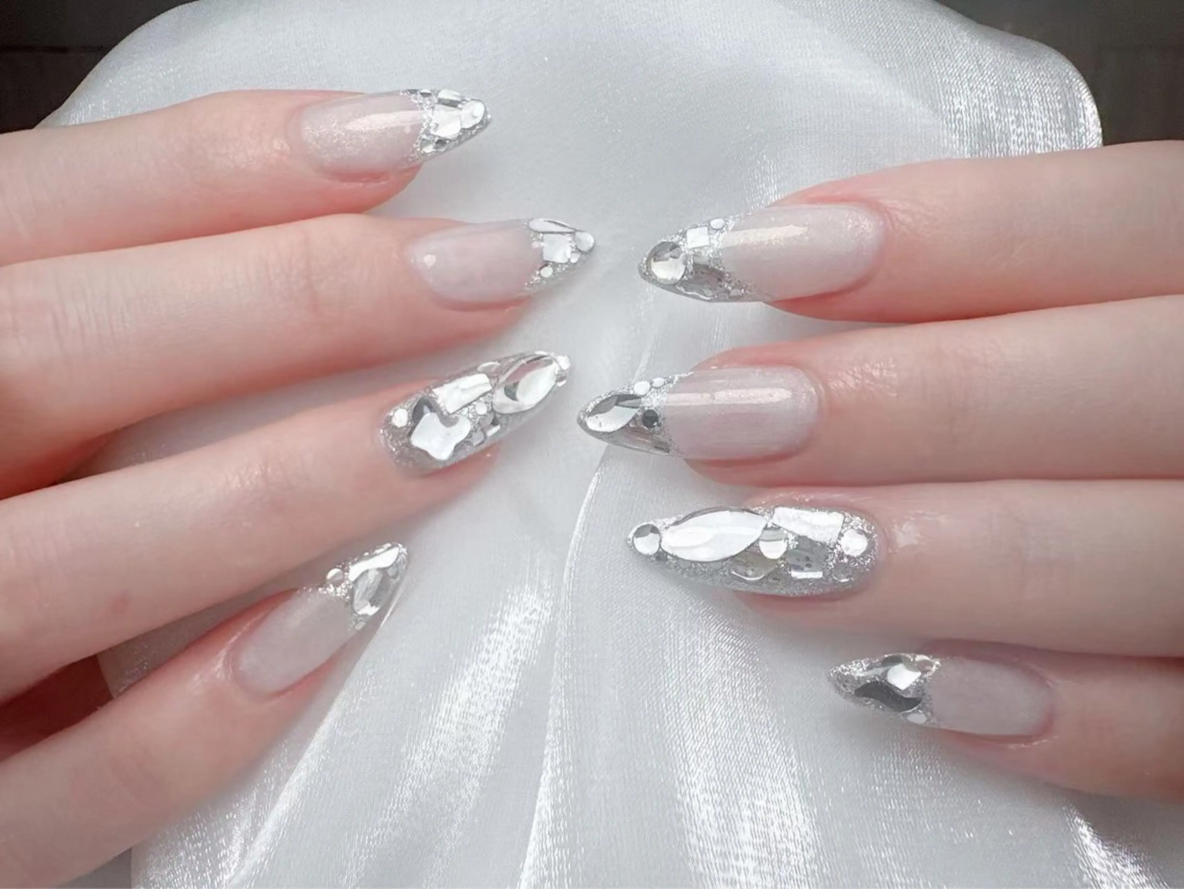 ネイル 🎀M nails✨ ビューティーのネイルデザイン