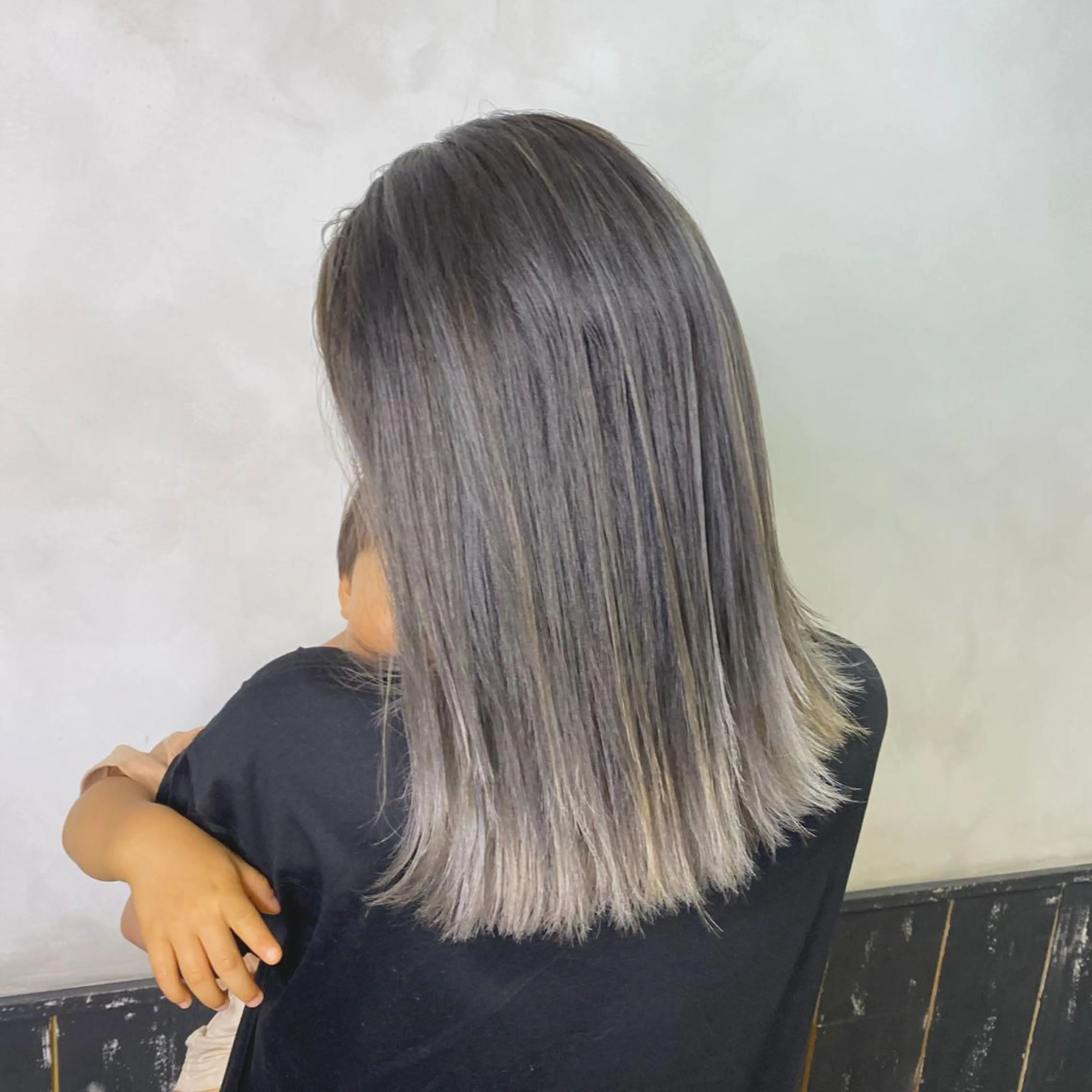 セミロング レイヤーカット トリートメント カット ヘアカラー トリートメント AUBE HAIRazul吉祥寺所属・髪質改善✨幹細胞✨ ウルツヤ🌈清水　祥のヘアスタイル