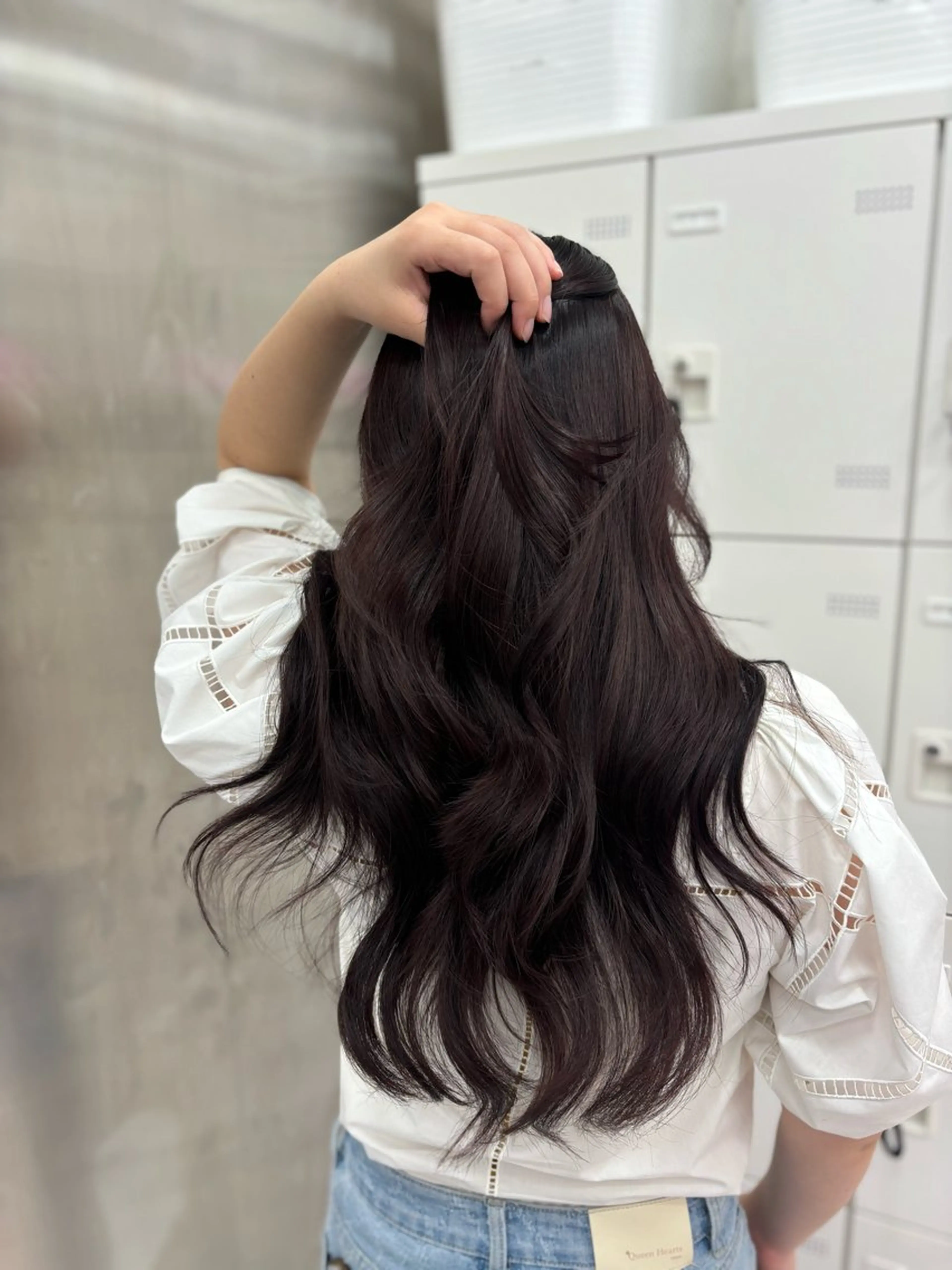 ロング カラー カット ヘアカラー トリートメント ヘッドスパ ヘアセット 韓国レイヤー ハッシュカットのヘアスタイル