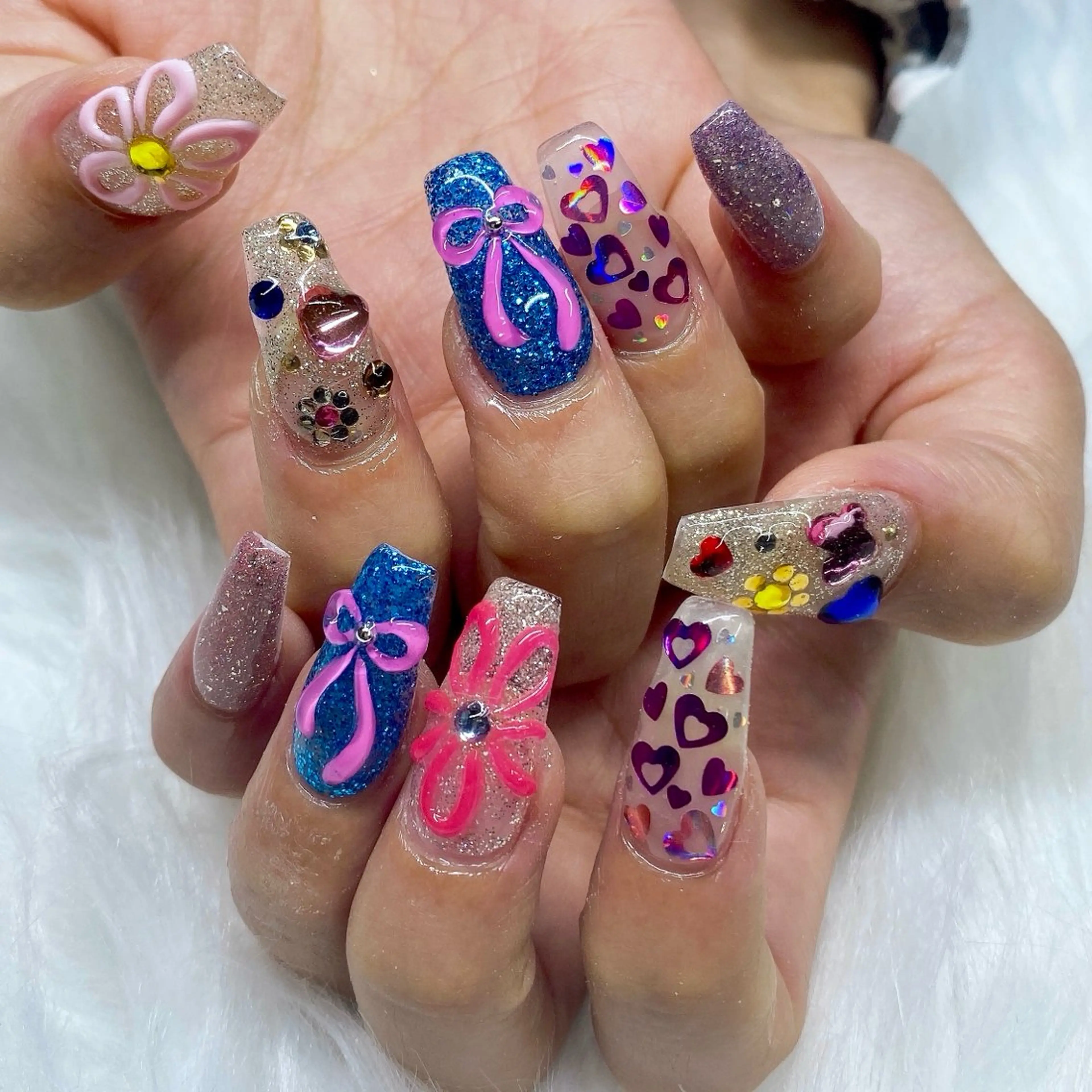 ネイル ハンドネイル ayaka ギャルネイル🎀のネイルデザイン