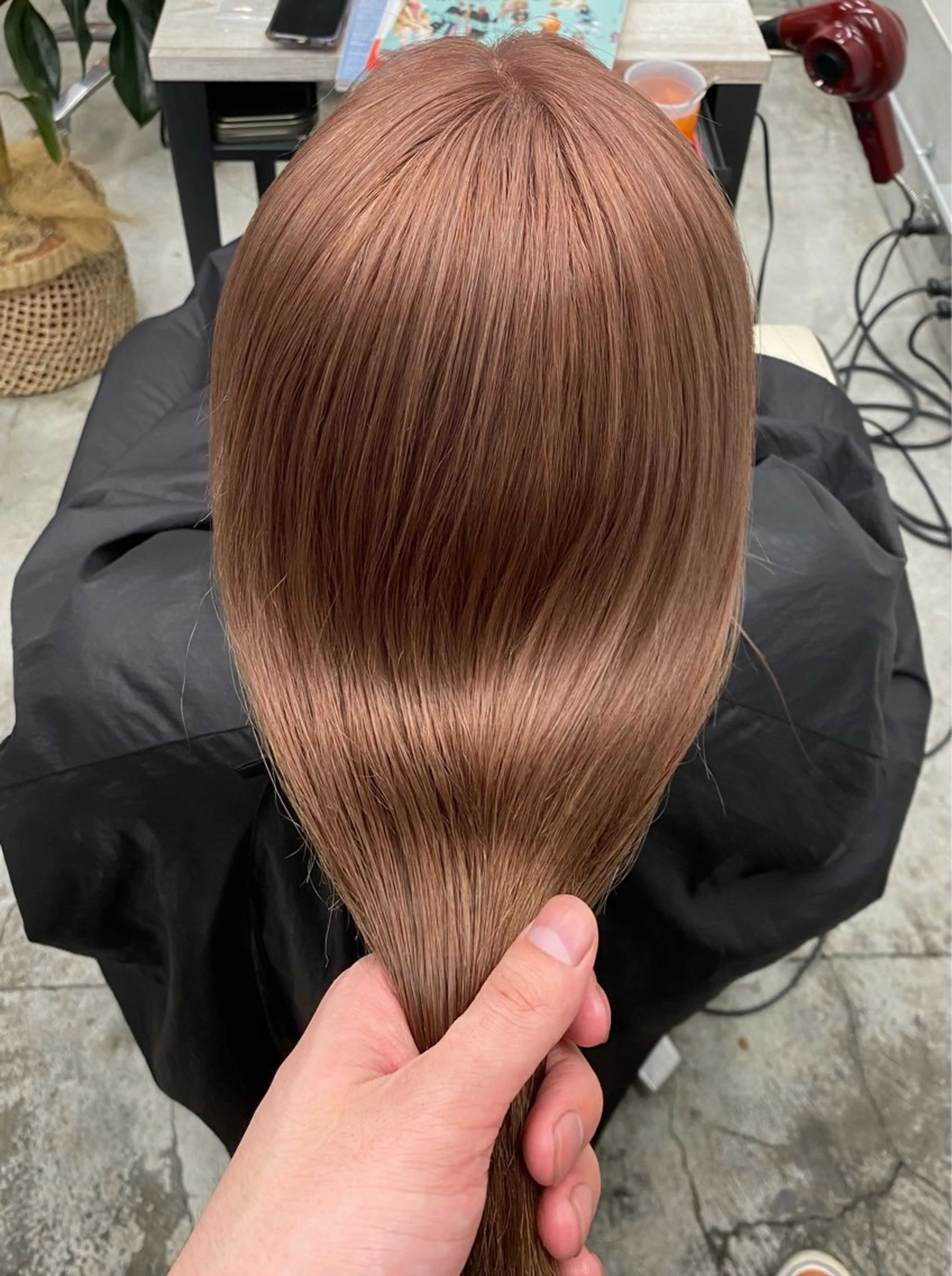 ロング カラー ベージュカラー ブリーチ ピンクカラー ピンクベージュ 無料レディースカット 募集中⭐️ヒカルのヘアスタイル