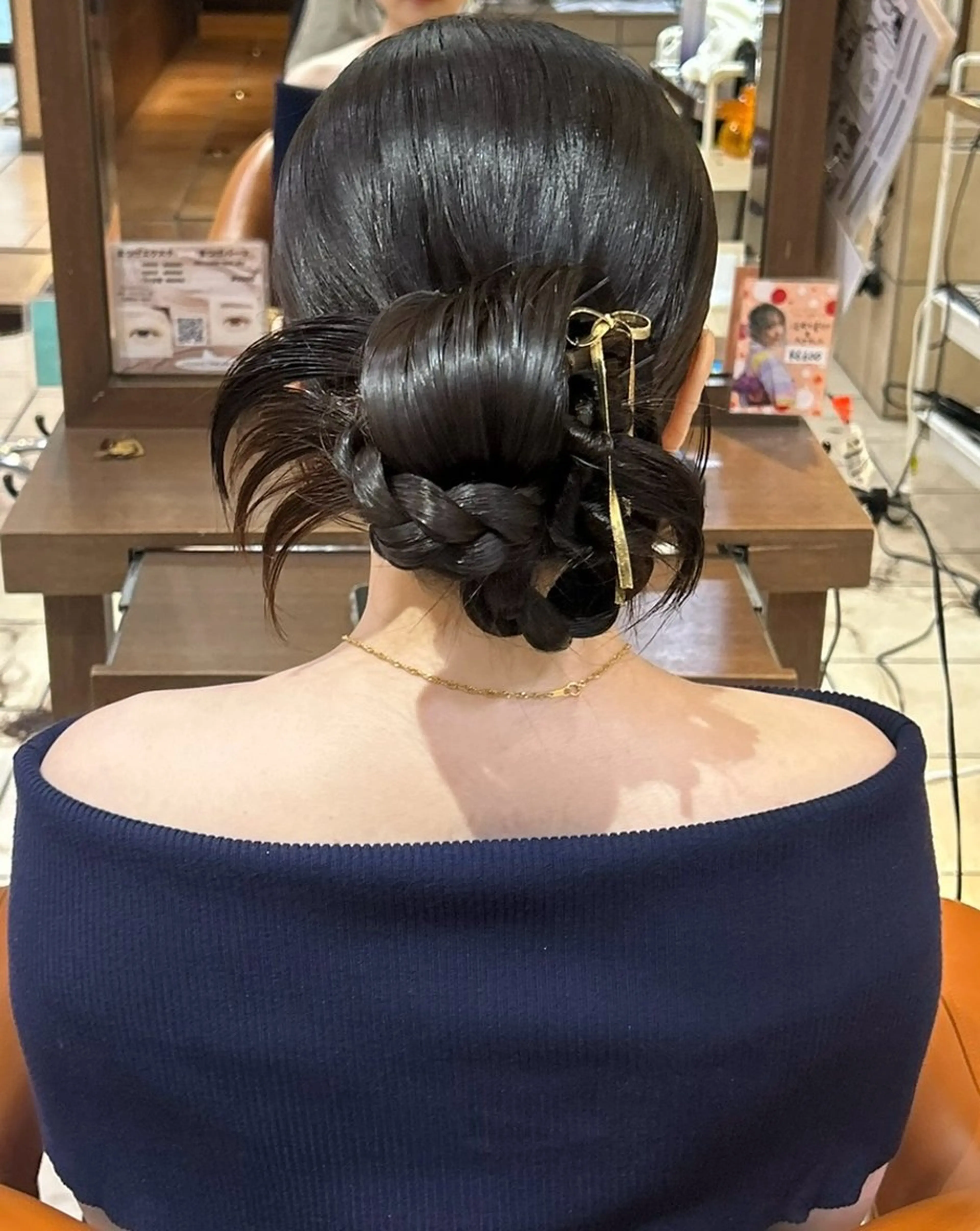 ヘアアレンジ 髪飾り 武藤 梨花のヘアスタイル