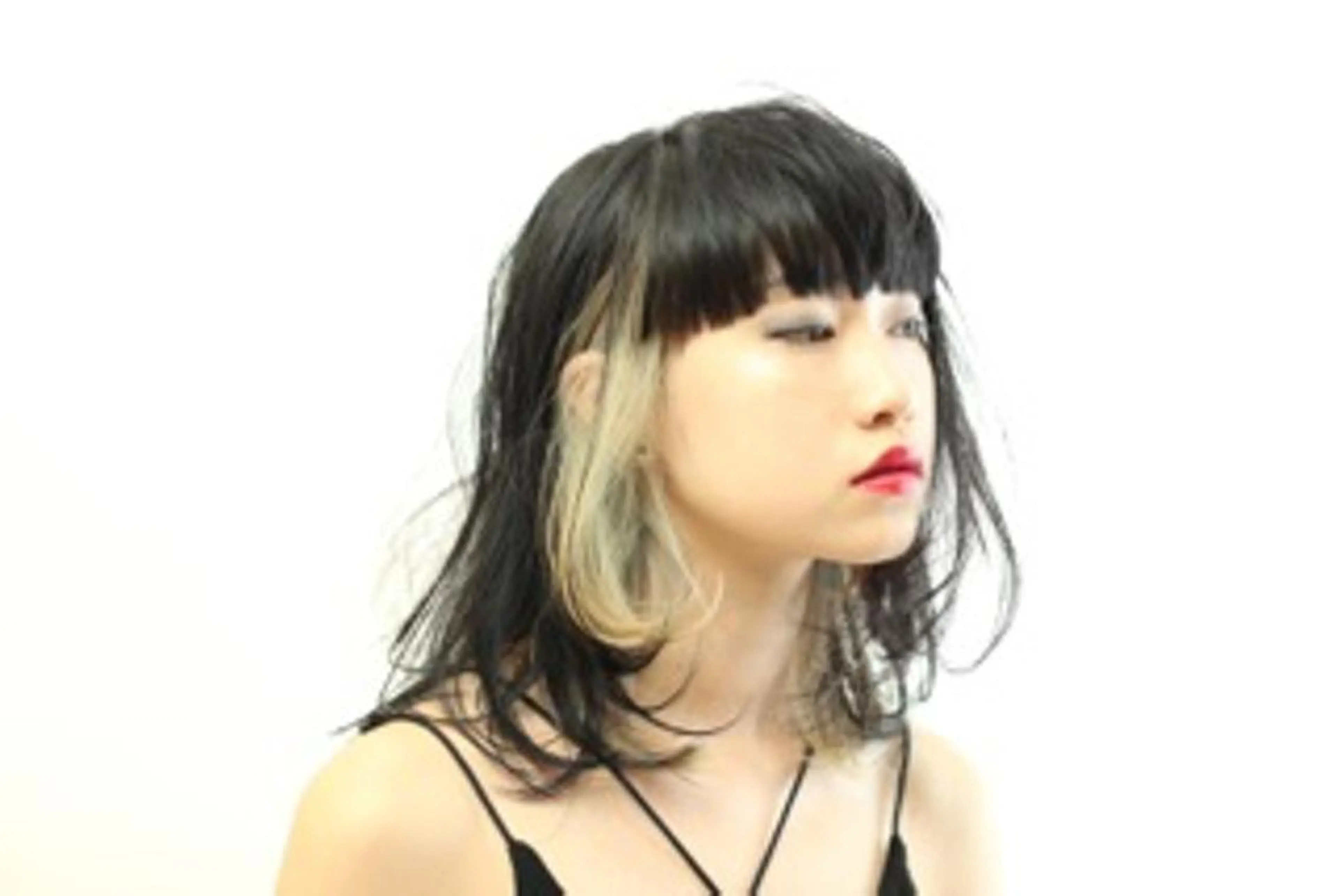 ミディアム 嶋田 直美のヘアスタイル