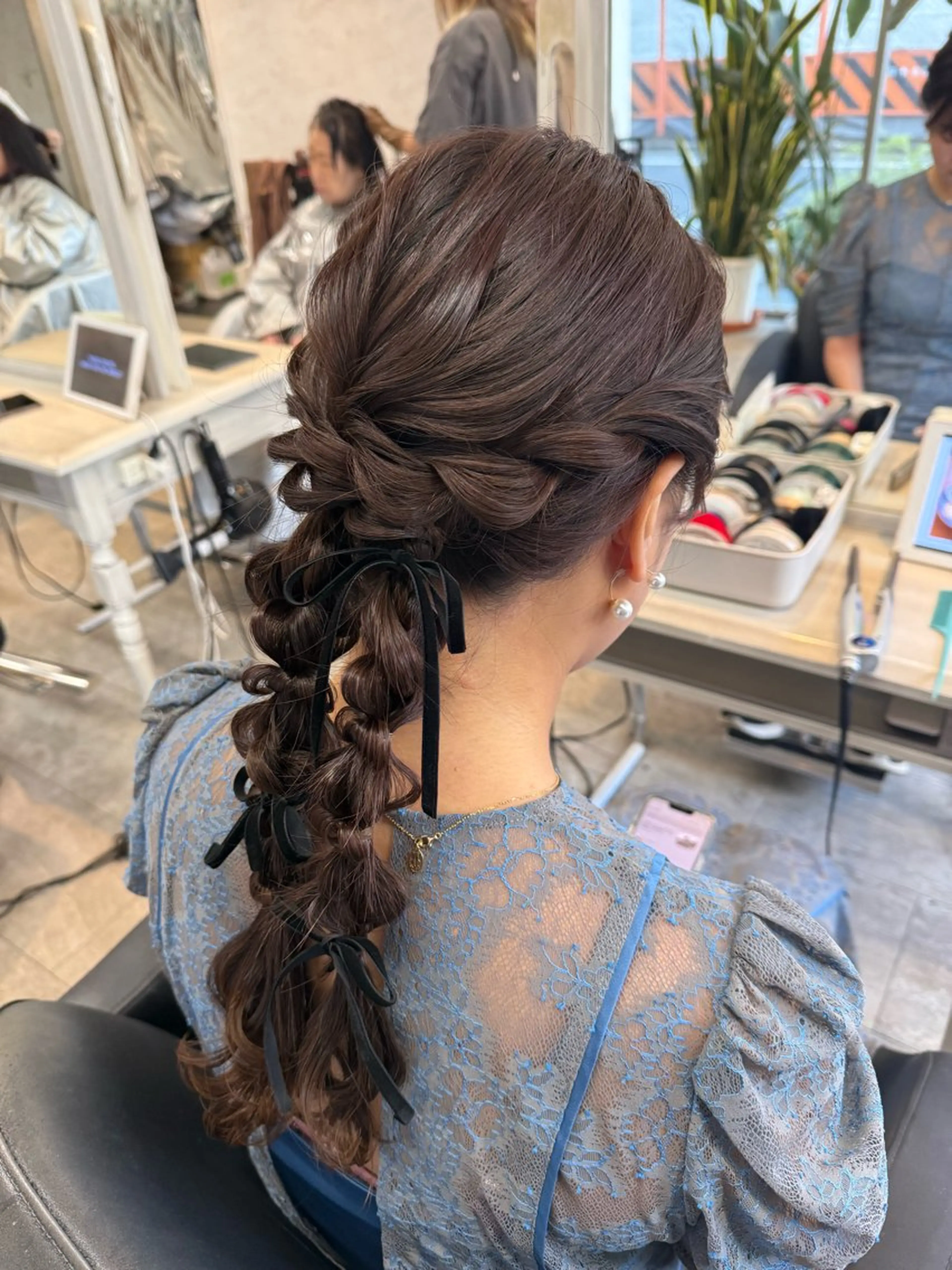 ロング ヘアアレンジ 女性に人気♪ はやしほのかのヘアスタイル