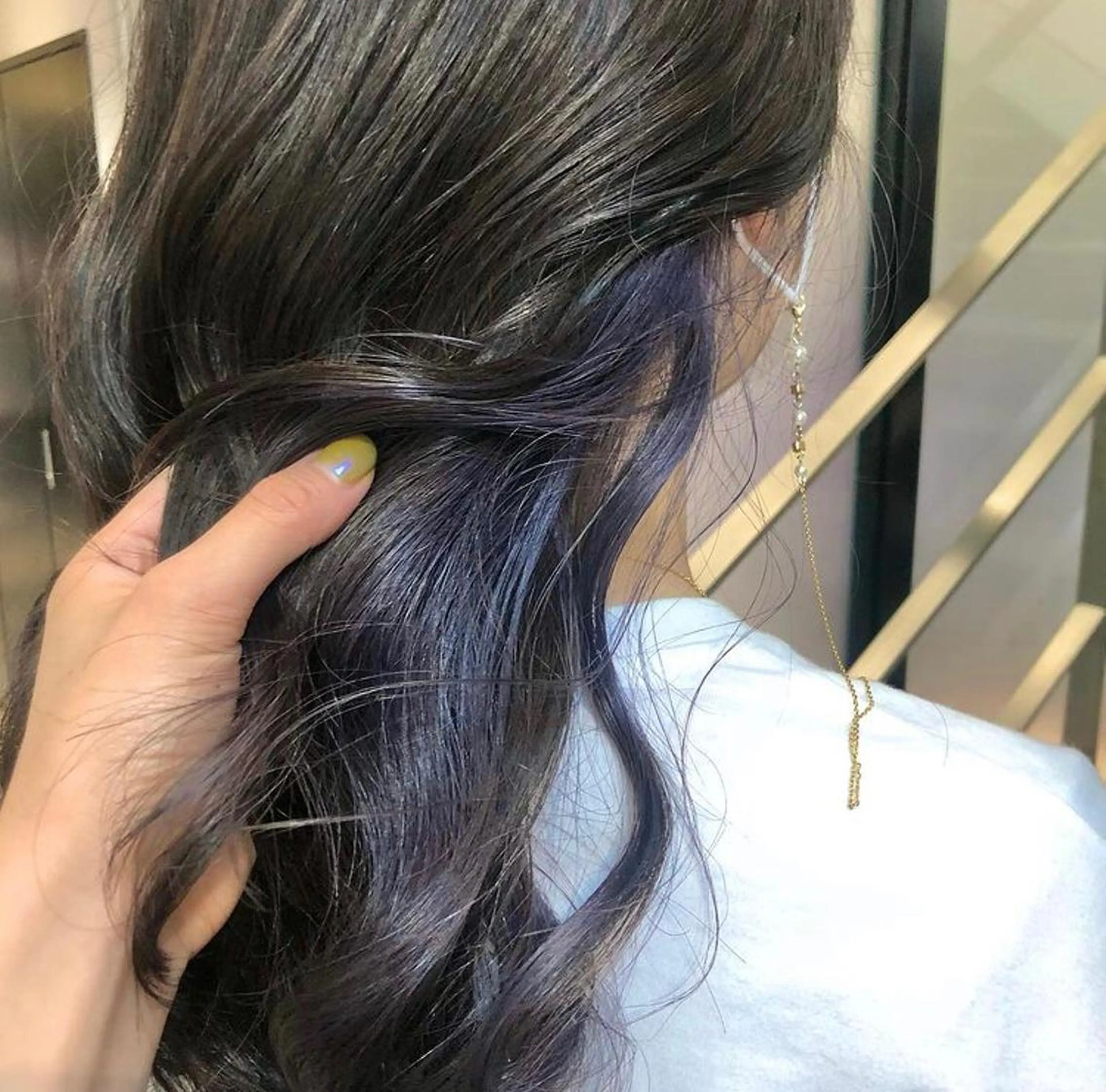セミロング カラー パーマ ヘアアレンジ メンズ キッズ 切りっぱなしボブ メンズインナーカラー 波巻きパーマ ブルーカラー グラデーションカラー ヘアカラー GOTODAY SHAiRE SALON (原宿本店)所属・stylist 🎀 kanaのその他イメージ