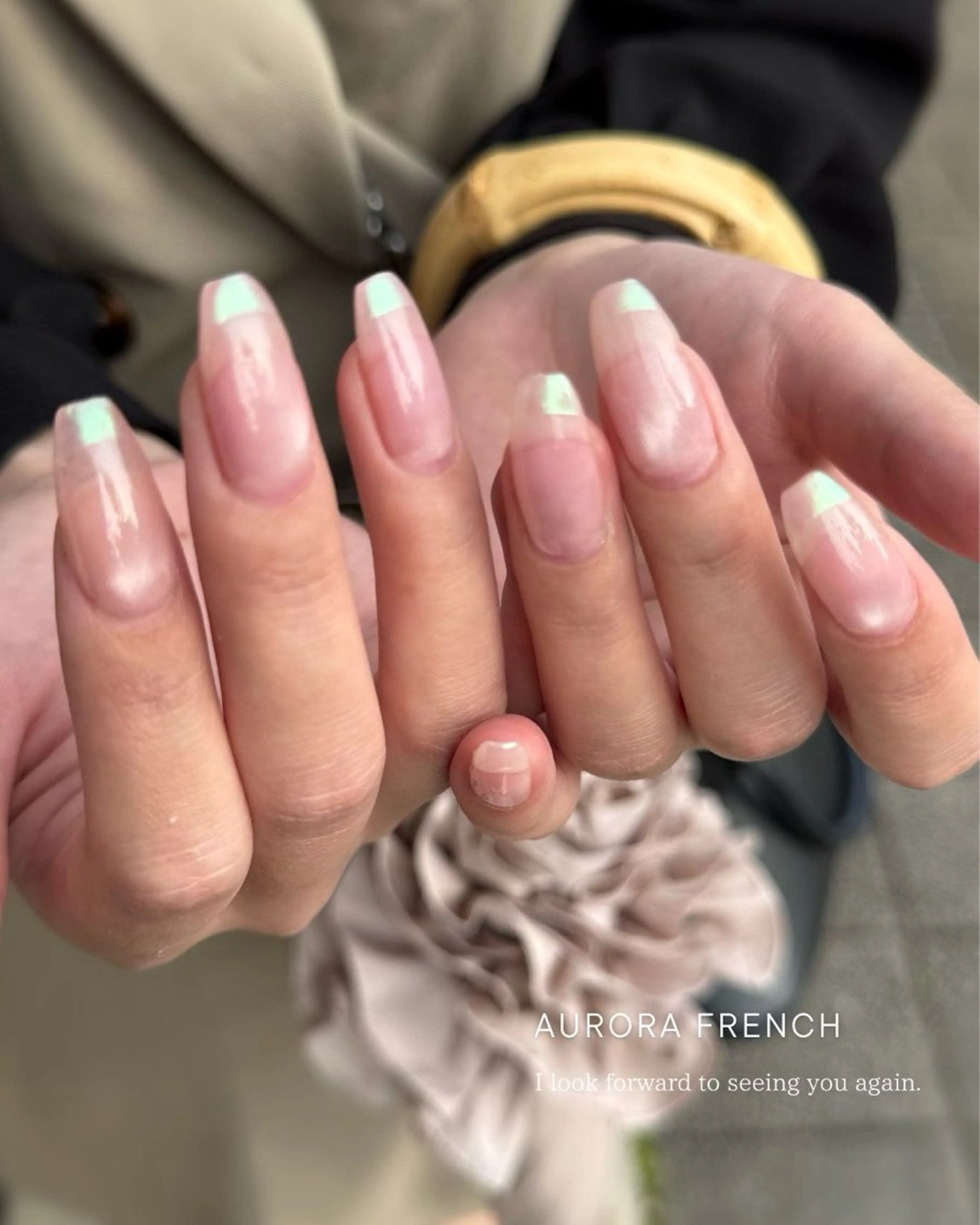 ネイル オーロラネイル フラワーネイル フレンチネイル ジェルネイル パラジェル ハンドネイル Seemly 千田町店所属・フラワーパラジェル 🌸シームリーエミのネイルデザイン