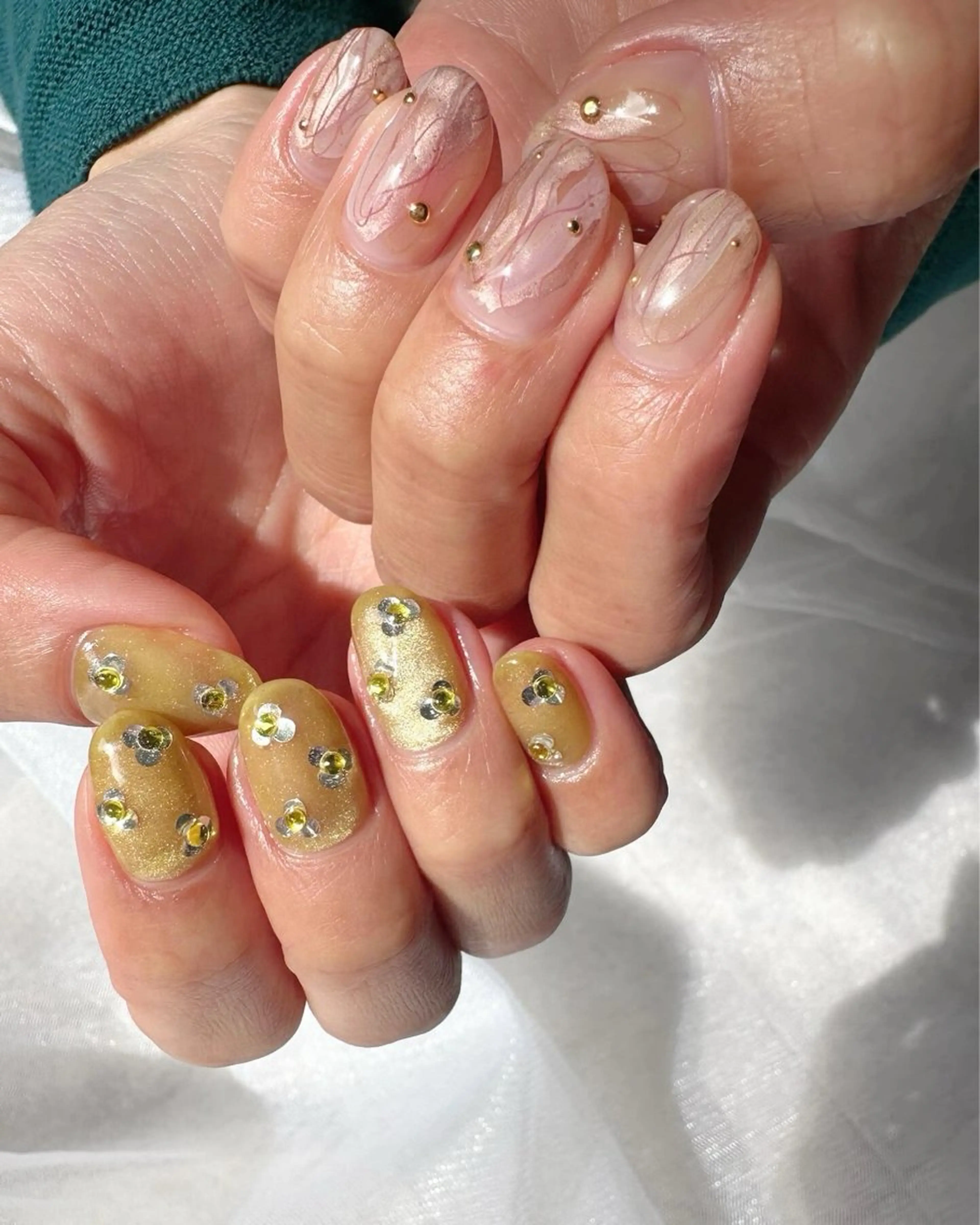 ネイル アートネイル フラワーネイル ホログラムネイル 氷ネイル・うるうるネイル 韓国ネイル 🪞KAPE NAIL 🪞のネイルデザイン