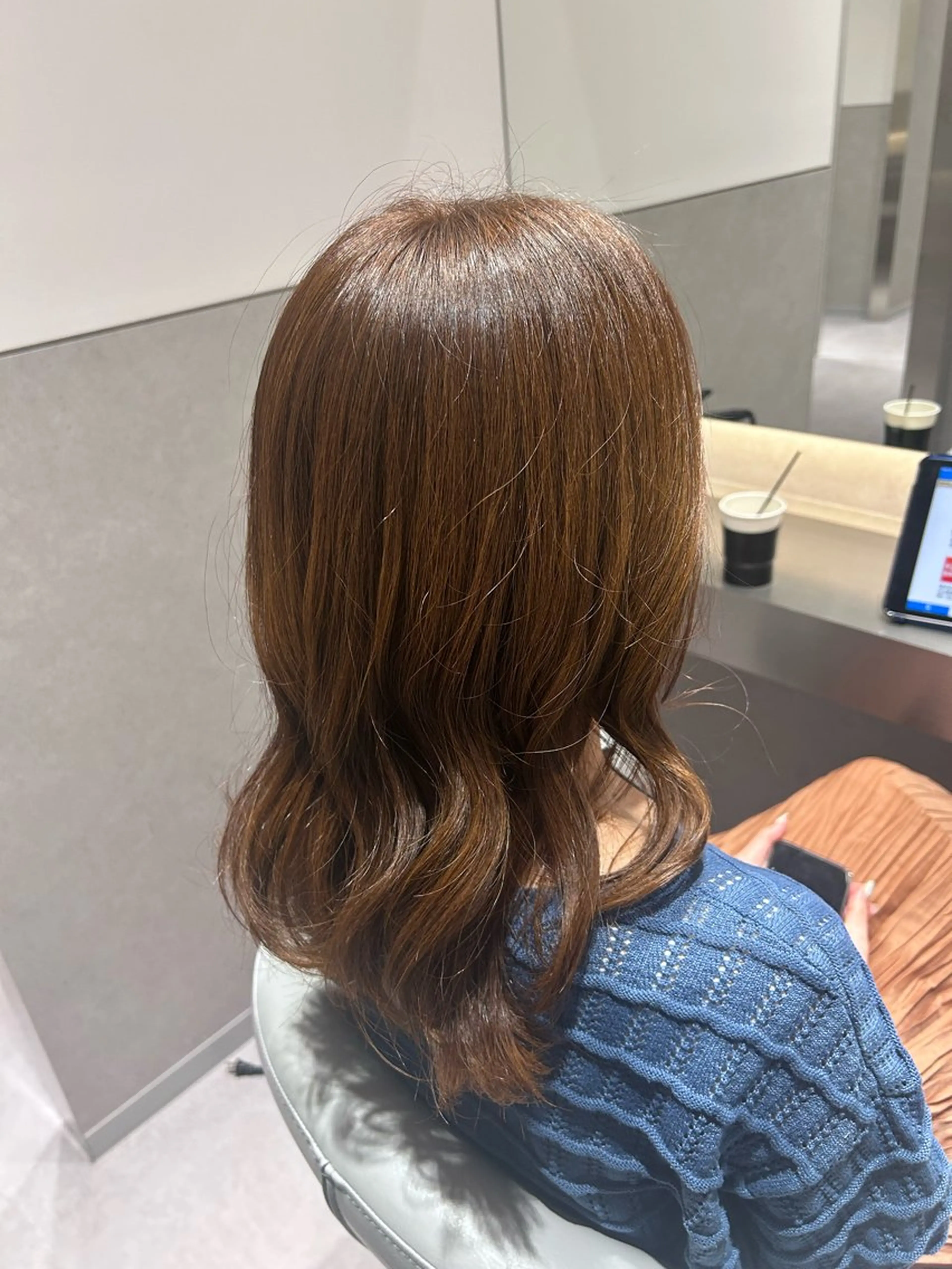 セミロング カラー ヘアカラー トリートメント SALOWIN 新宿三丁目me+所属・レイヤー/ボブ/ 髪質改善/石井ハルカのヘアスタイル