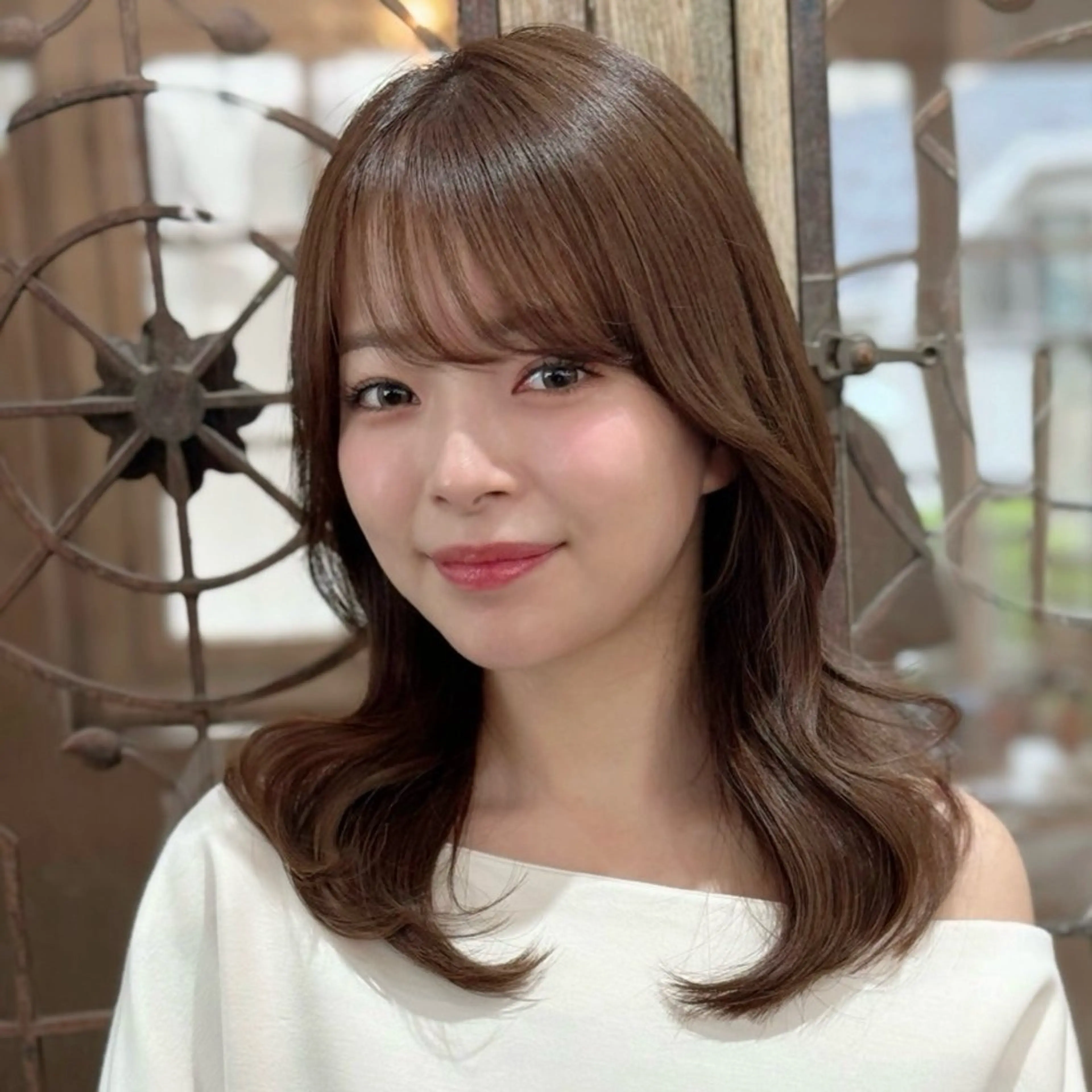セミロング カラー ヘアアレンジ ヘアカラー トリートメント 艶カラー/縮毛矯正 /韓国ヘア/はるたのヘアスタイル