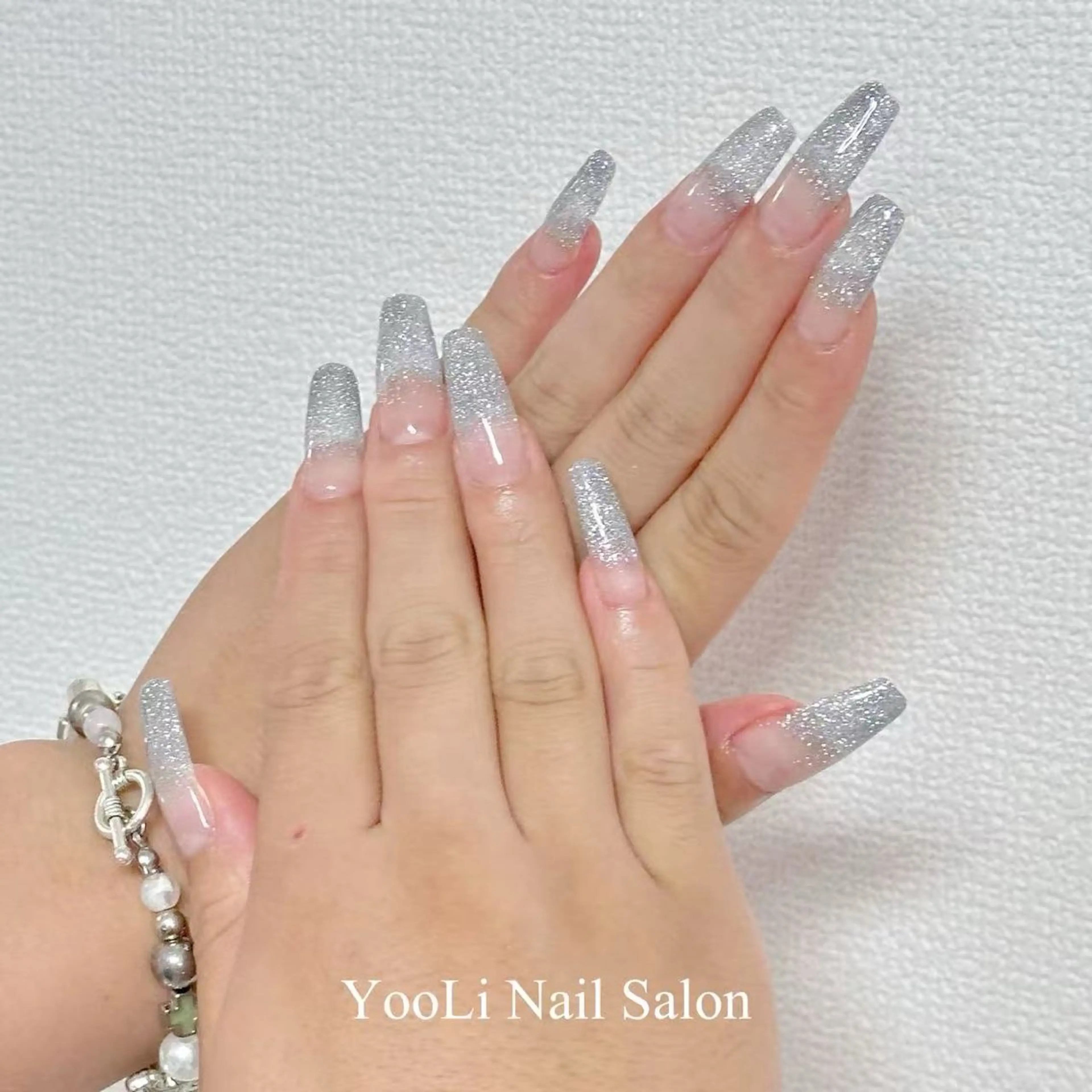 ネイル オーロラネイル チークネイル フレンチネイル ガラスフレンチ グラデーション ハンドネイル 🎀 あやのネイルデザイン