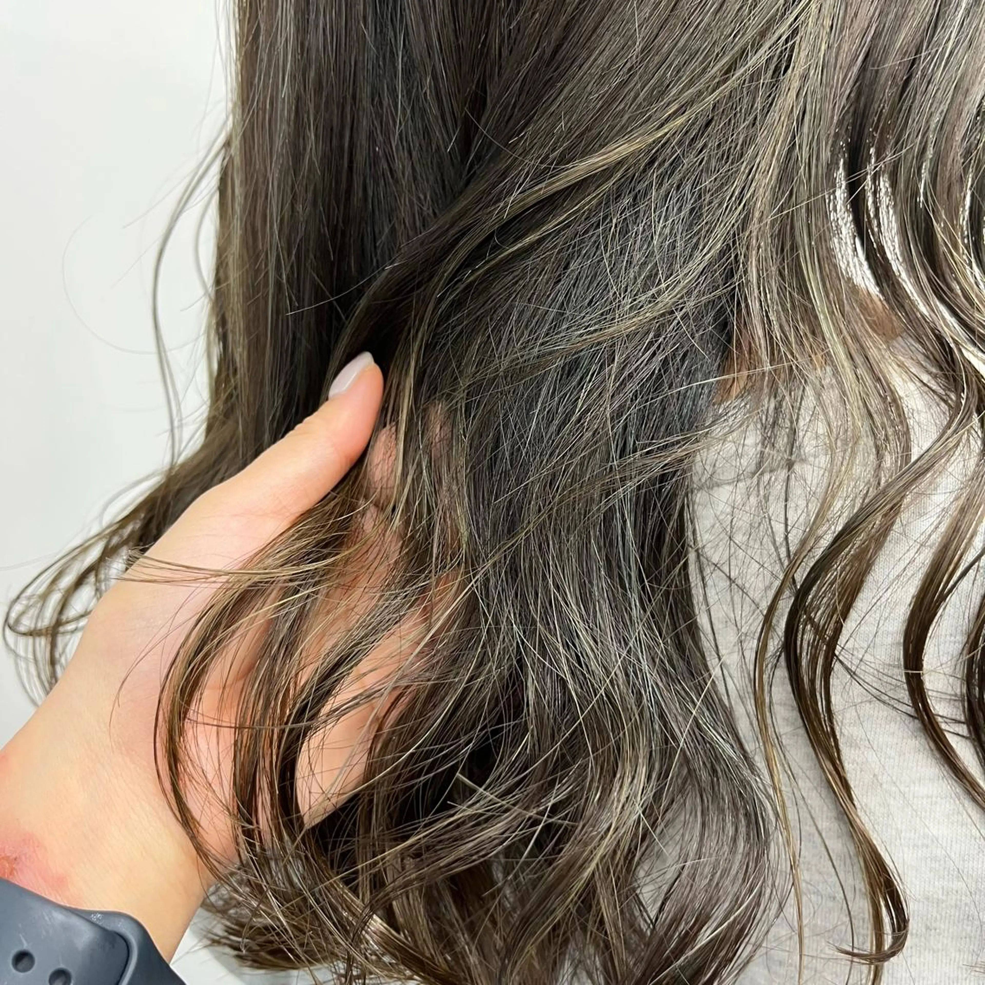 カラー 美髪縮毛矯正🫧 艶カラー/スズカのヘアスタイル