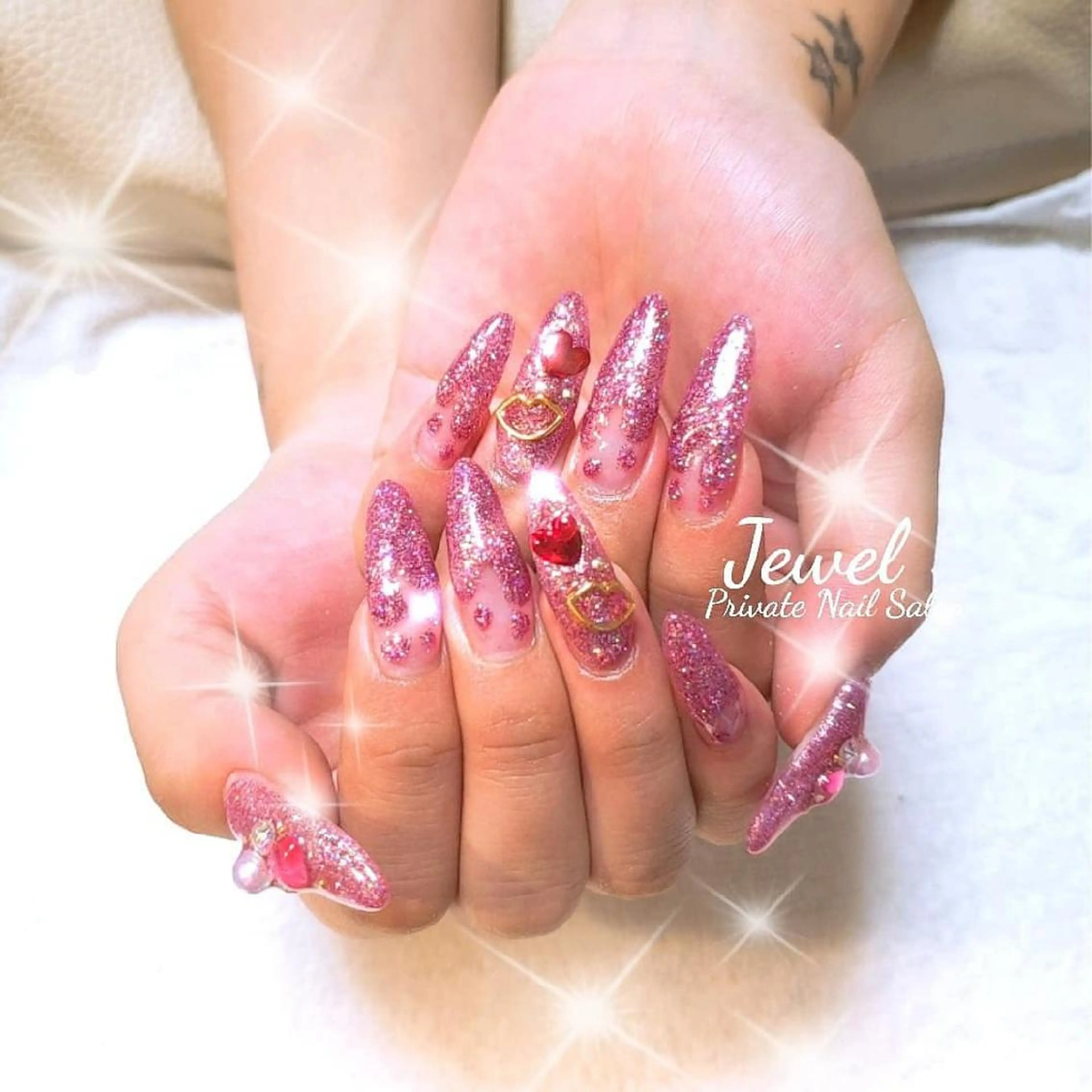 ネイル スカルプネイル ＪＥＷＥＬ　ＮＡＩＬ所属・ＪＥＷＥＬ ＮＡＩＬのネイルデザイン