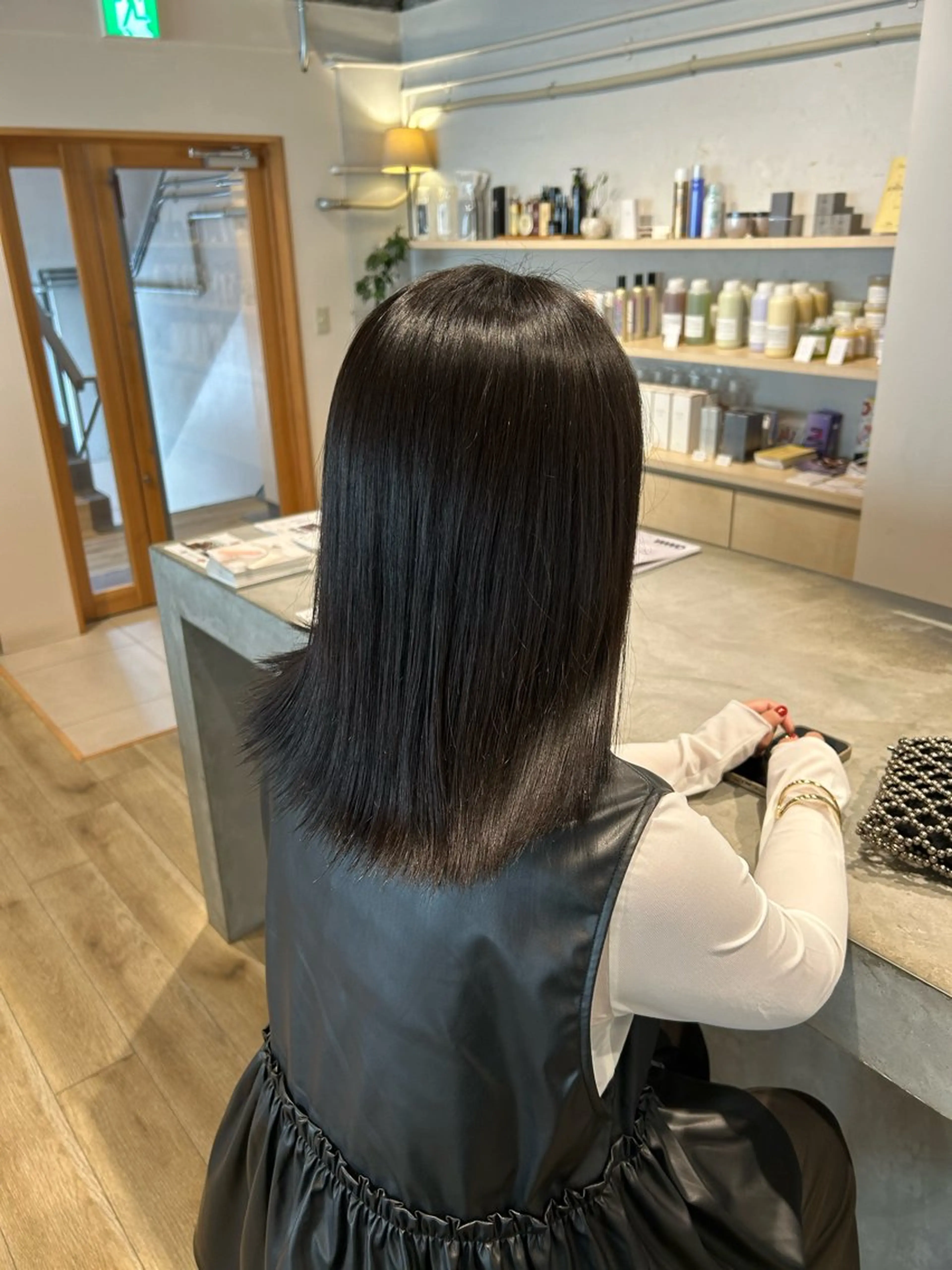 ミディアム カラー ヘアカラー aina ⠀ ⠀ ⠀のヘアスタイル