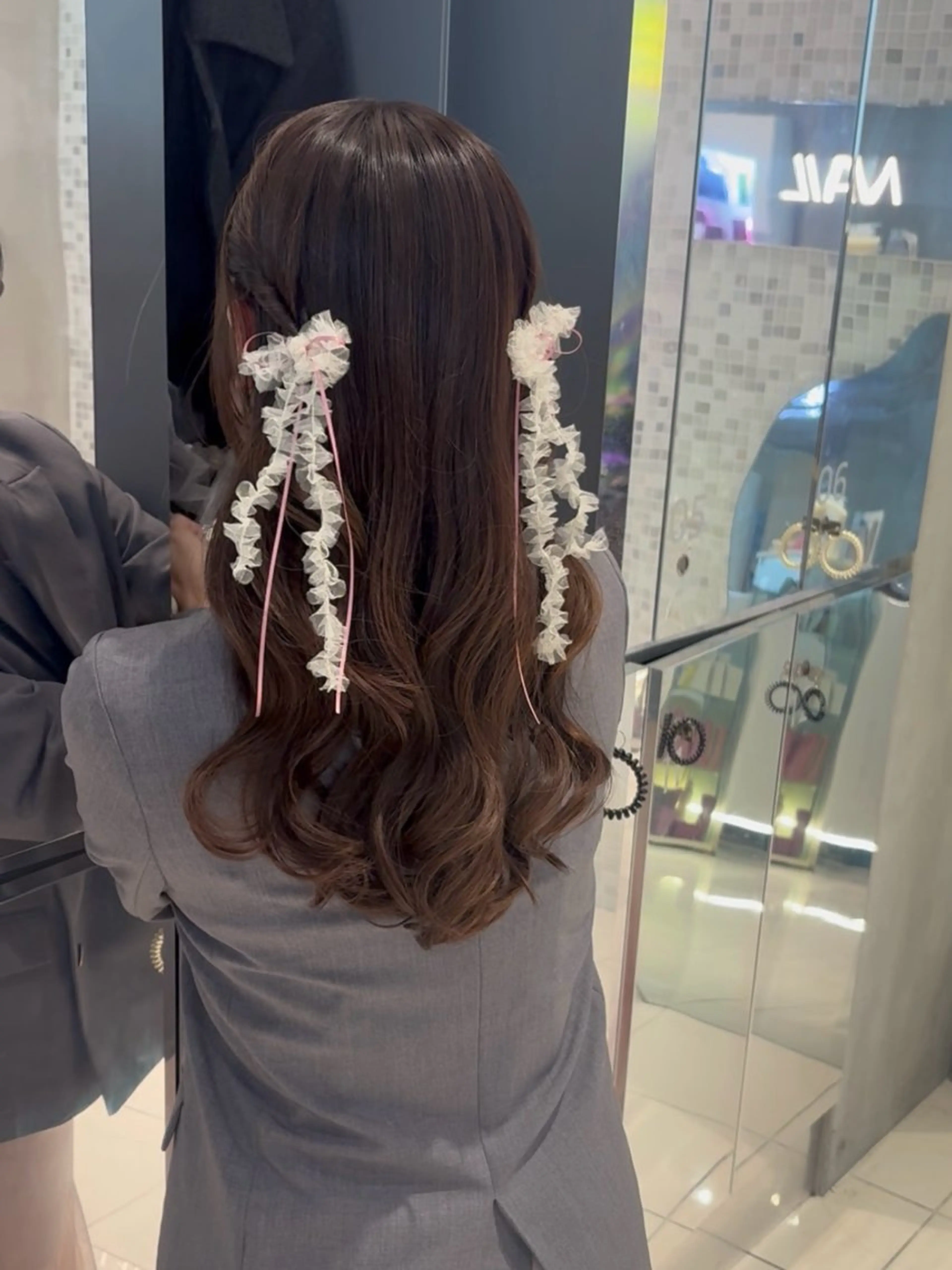 ロング ヘアアレンジ ヘアセット 透明感カラー🫧 nanohaのヘアスタイル