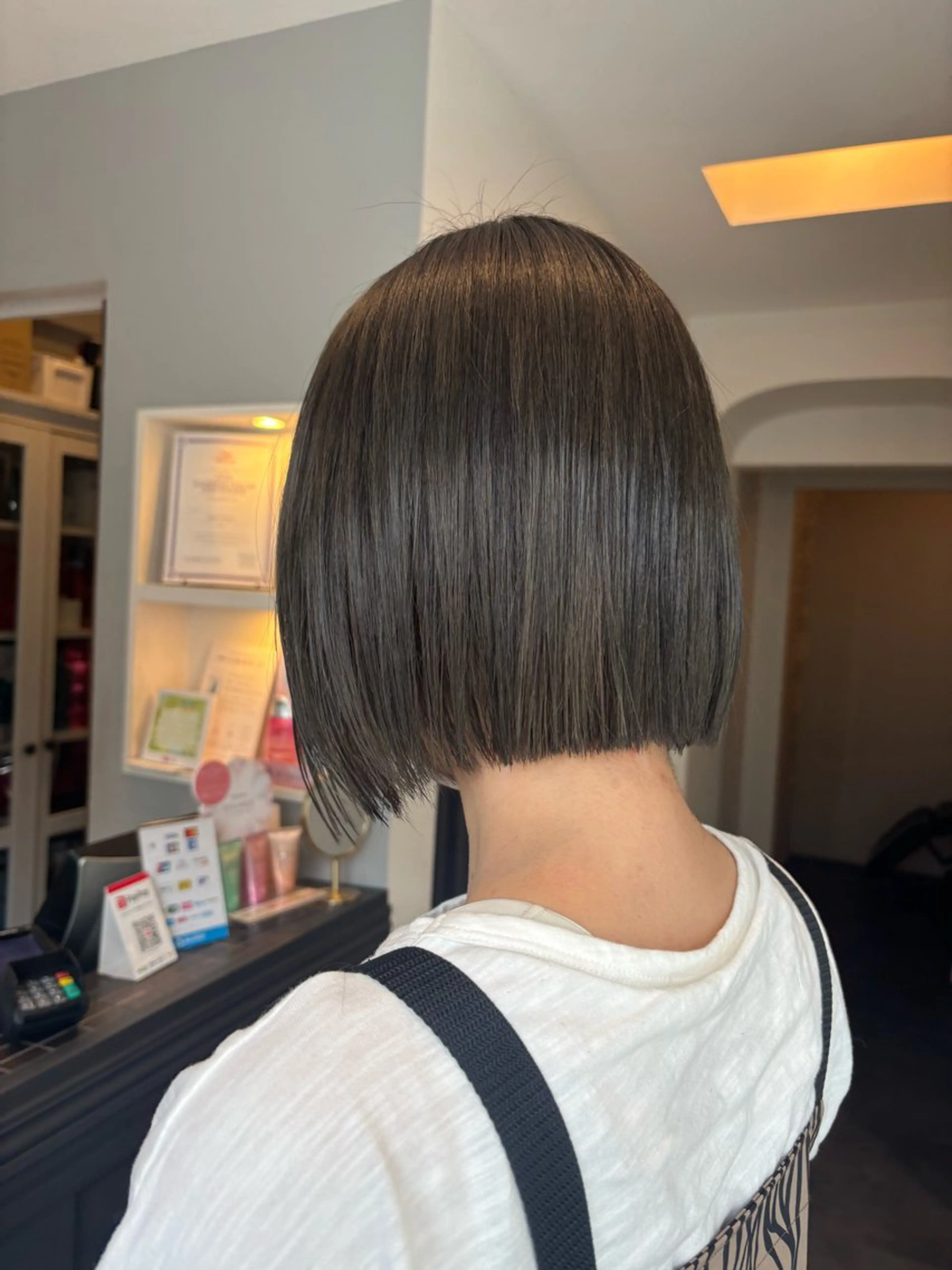 ミディアム カラー カット ヘアカラー トリートメント 栗林 茉那のヘアスタイル