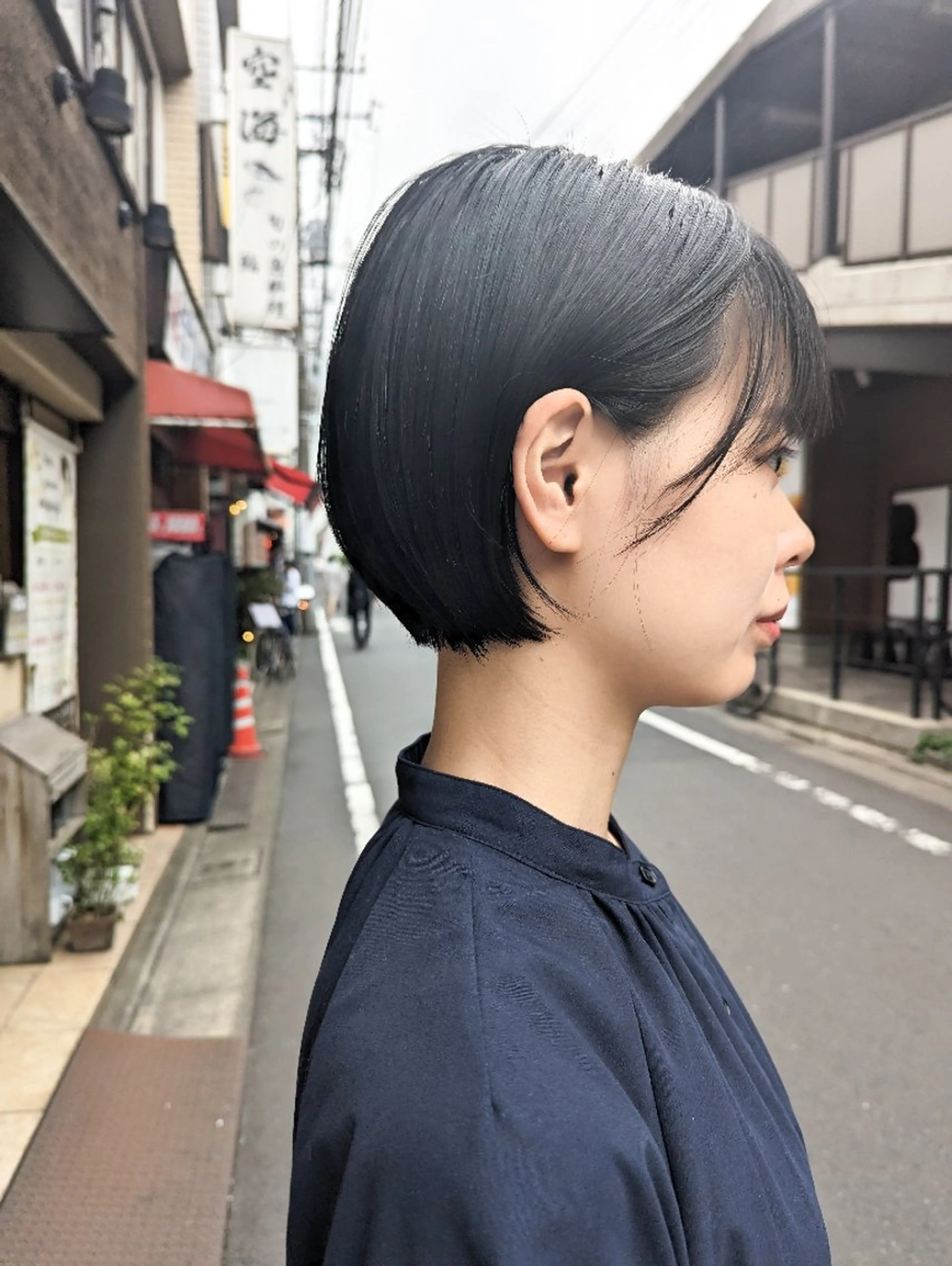【SNS掲載用】カット(ショート〜肩くらいまで)の写真