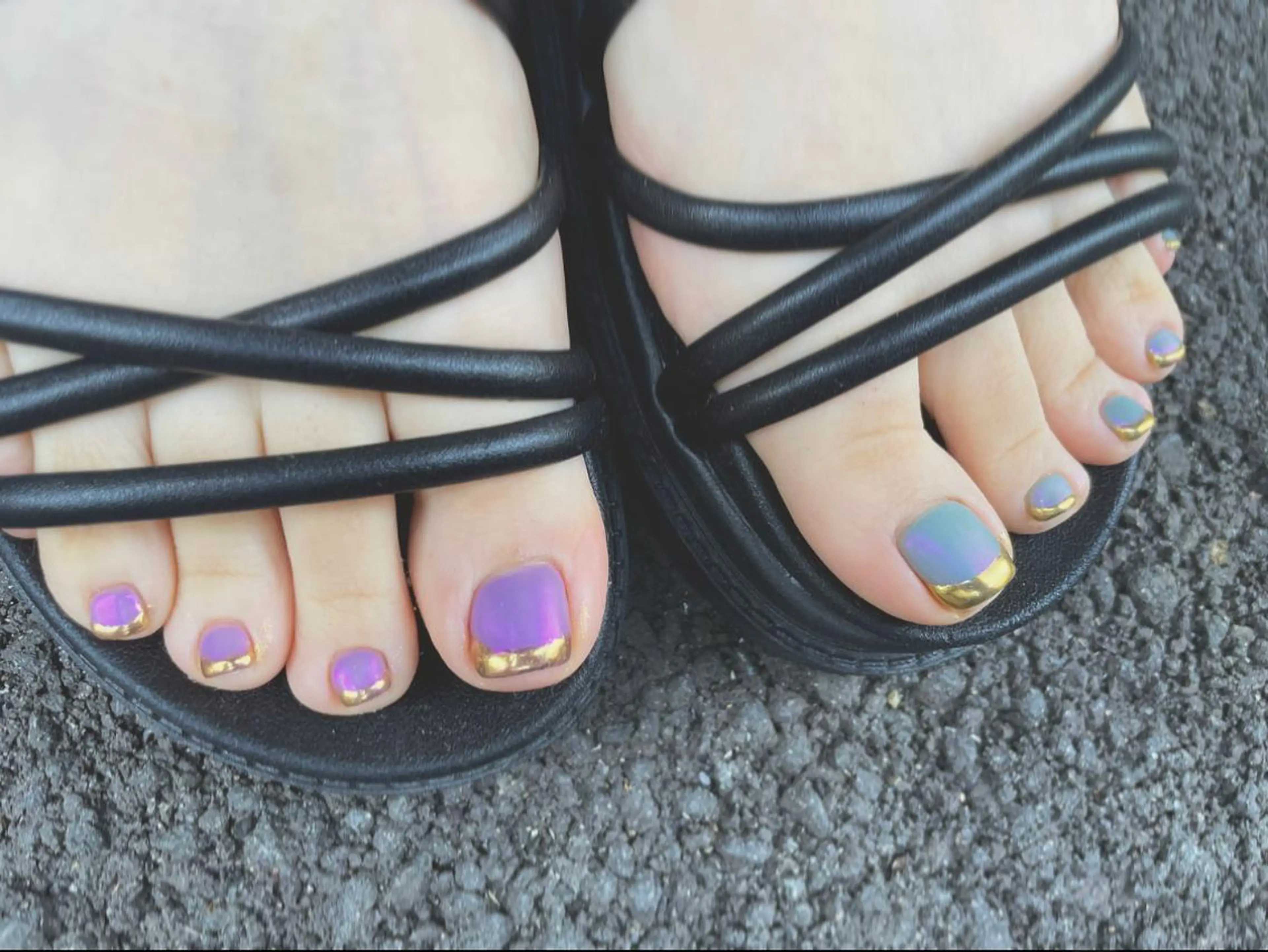 ネイル フットネイル ミラーネイル cyan private salon所属・takayama rioのネイルデザイン