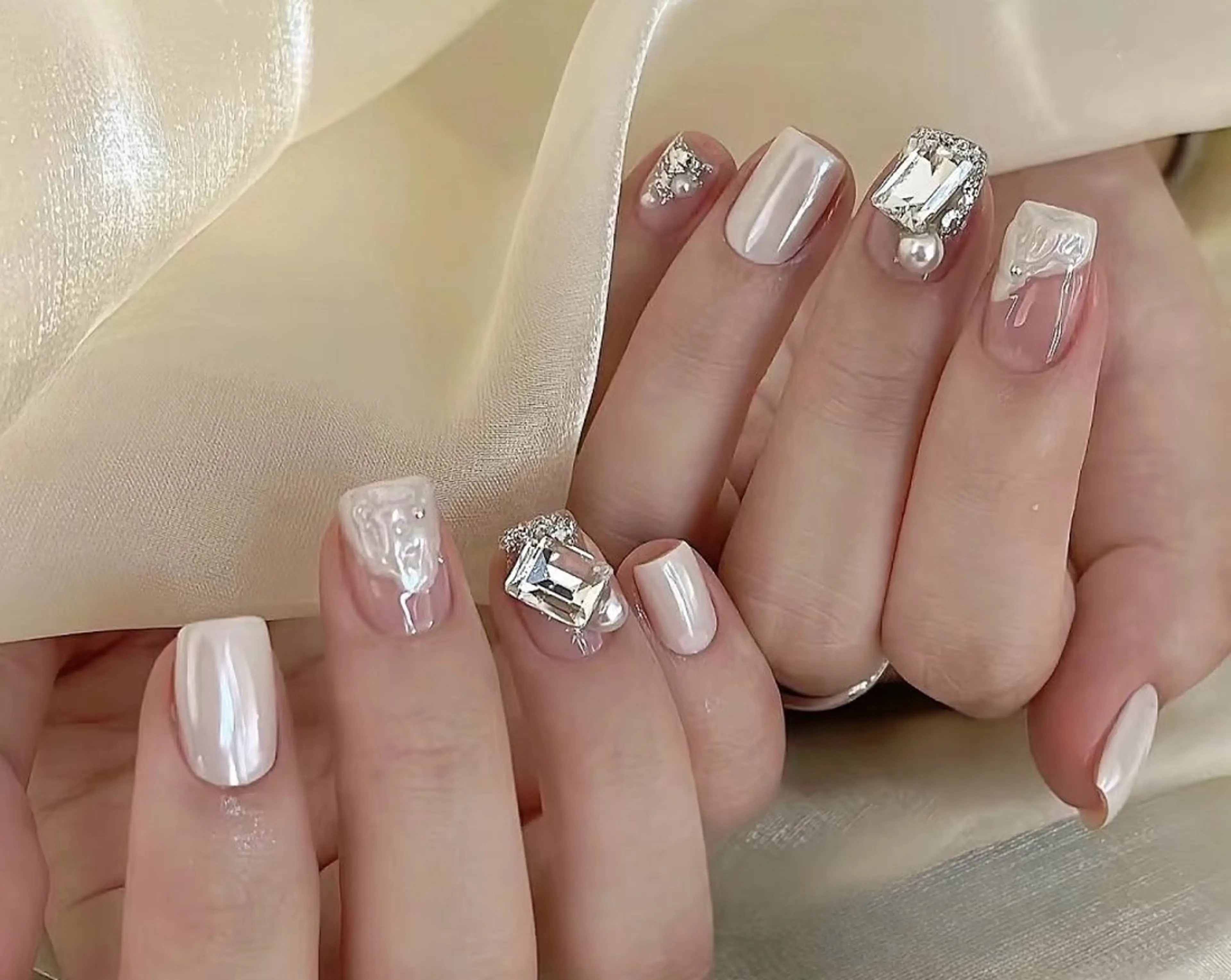 ネイル 高木 維麗絲のネイルデザイン