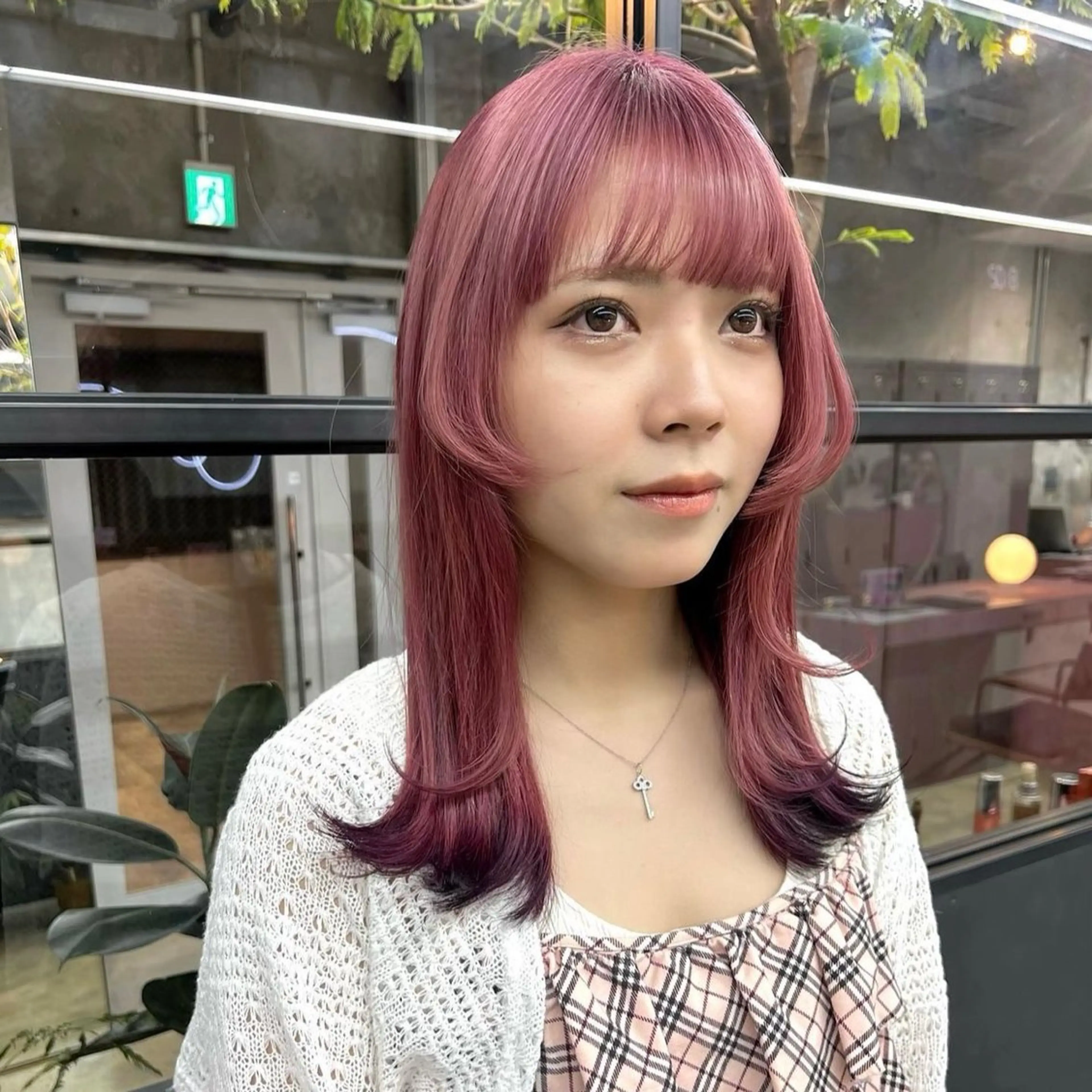セミロング カラー ピンクカラー カット ヘアカラー 韓国 /男女🆗 細江　美紅のヘアスタイル