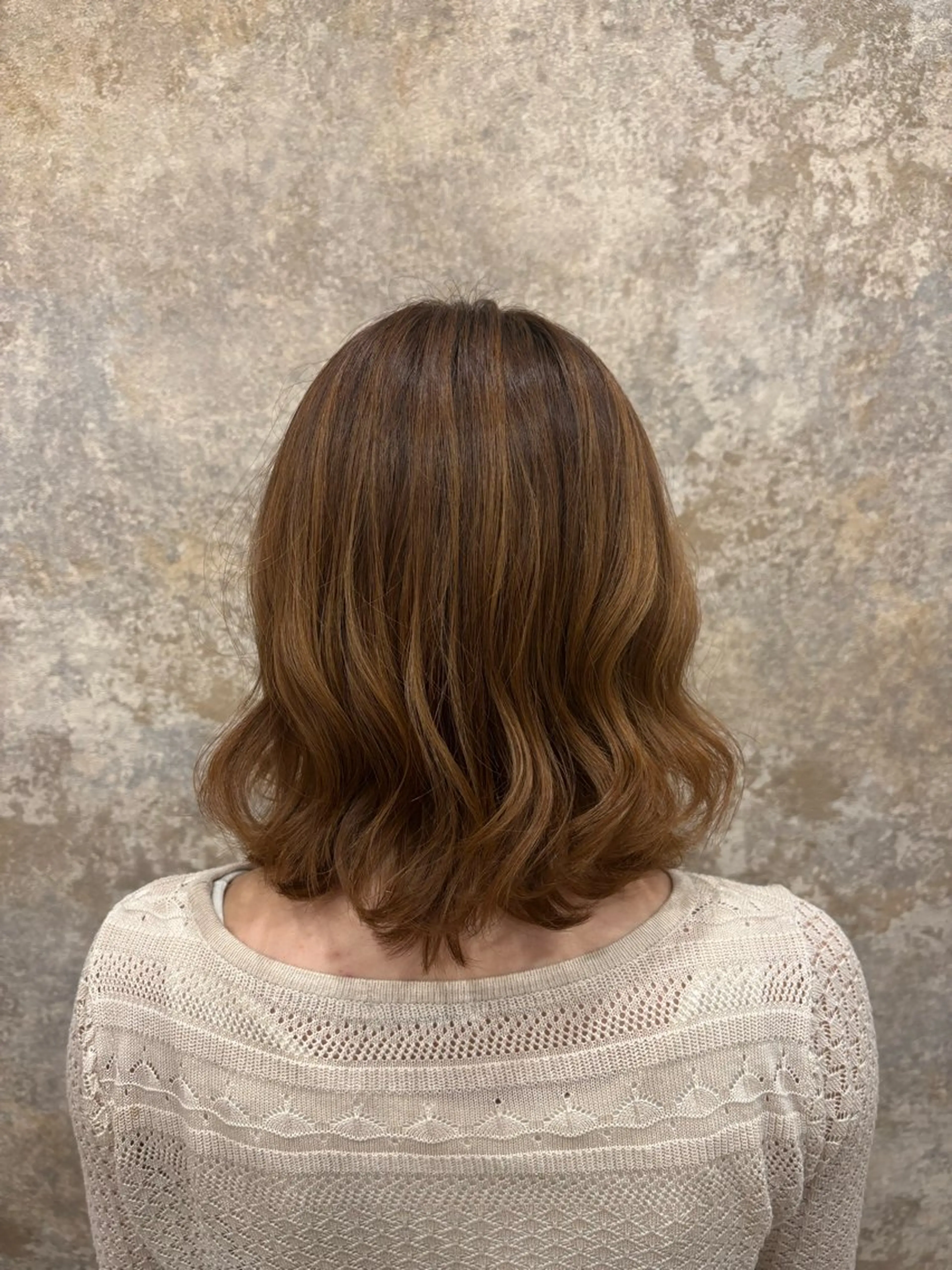 ミディアム ボブ カット 藤井 楓のヘアスタイル