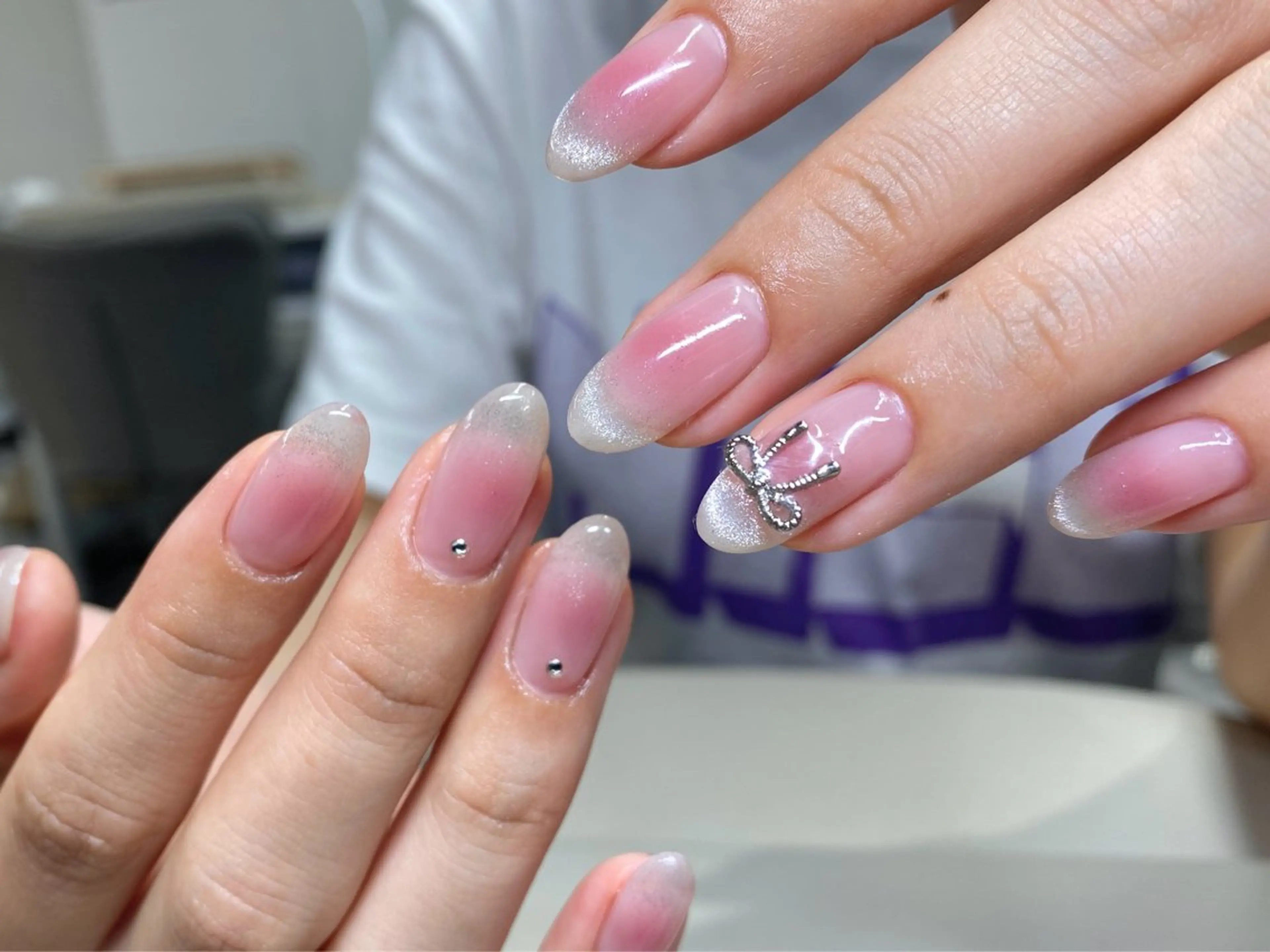 ネイル チークネイル フレンチネイル キラキラネイル 韓国ネイル マグネットネイル ハンドネイル 花澤 ネイルサロンのネイルデザイン